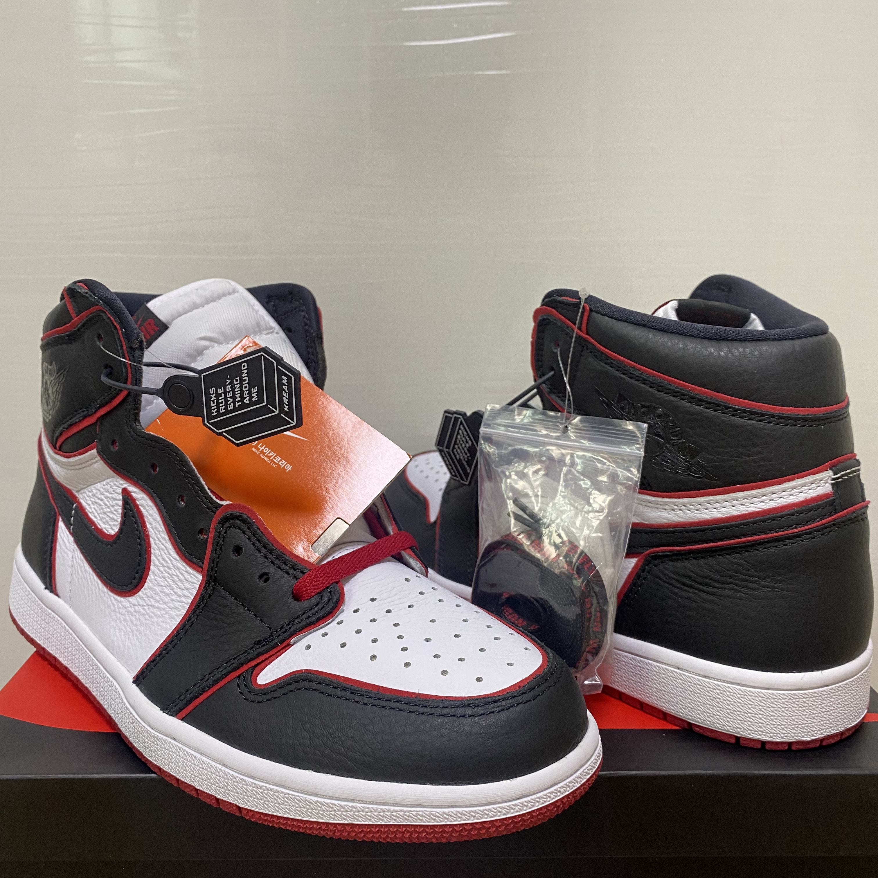 Jordan 1 Retro High OG Bloodline 착용 스타일 - 3