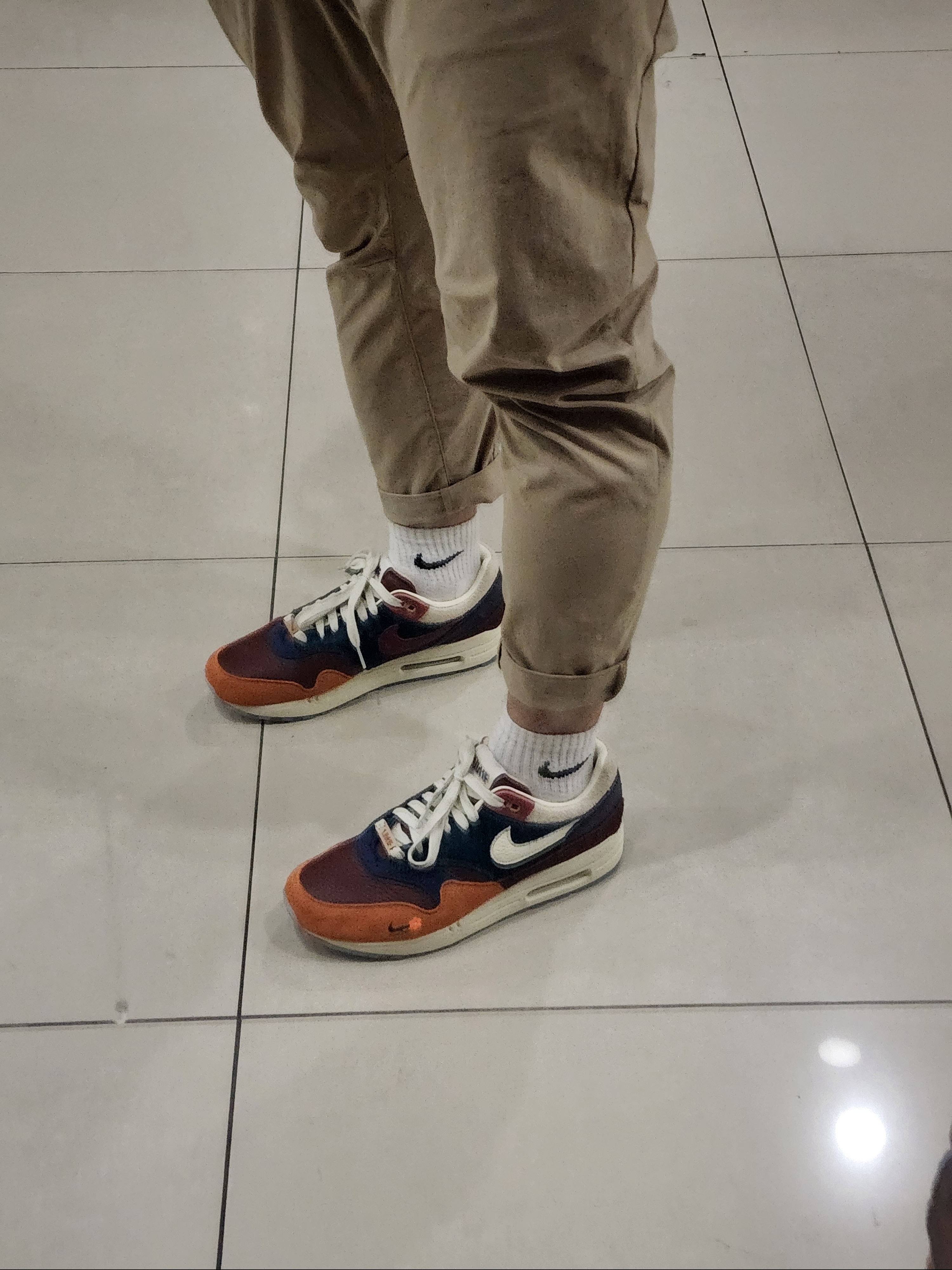 Nike x Kasina Air Max 1 SP Won-Ang Orange 착용 스타일 - 2