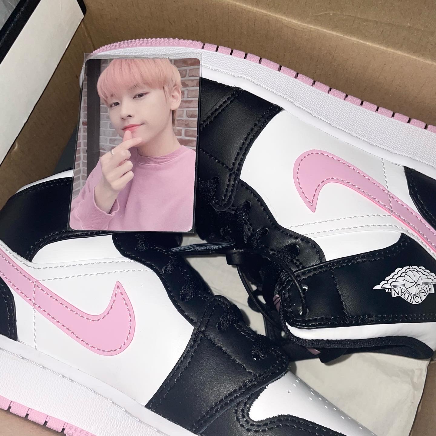 (GS) Jordan 1 Mid Light Arctic Pink 착용 스타일 - 2