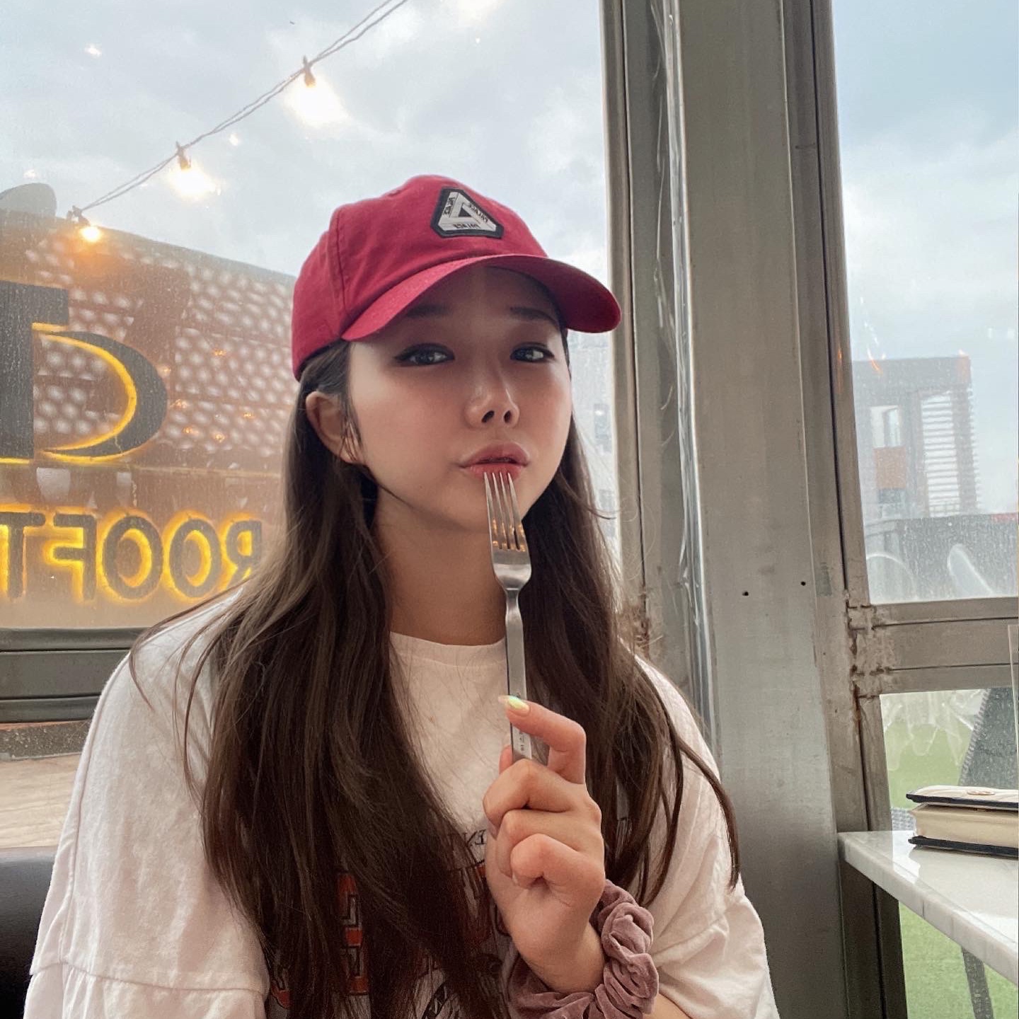 Palace Tri-Ferg Patch 6-Panel Red - 21FW 착용 스타일