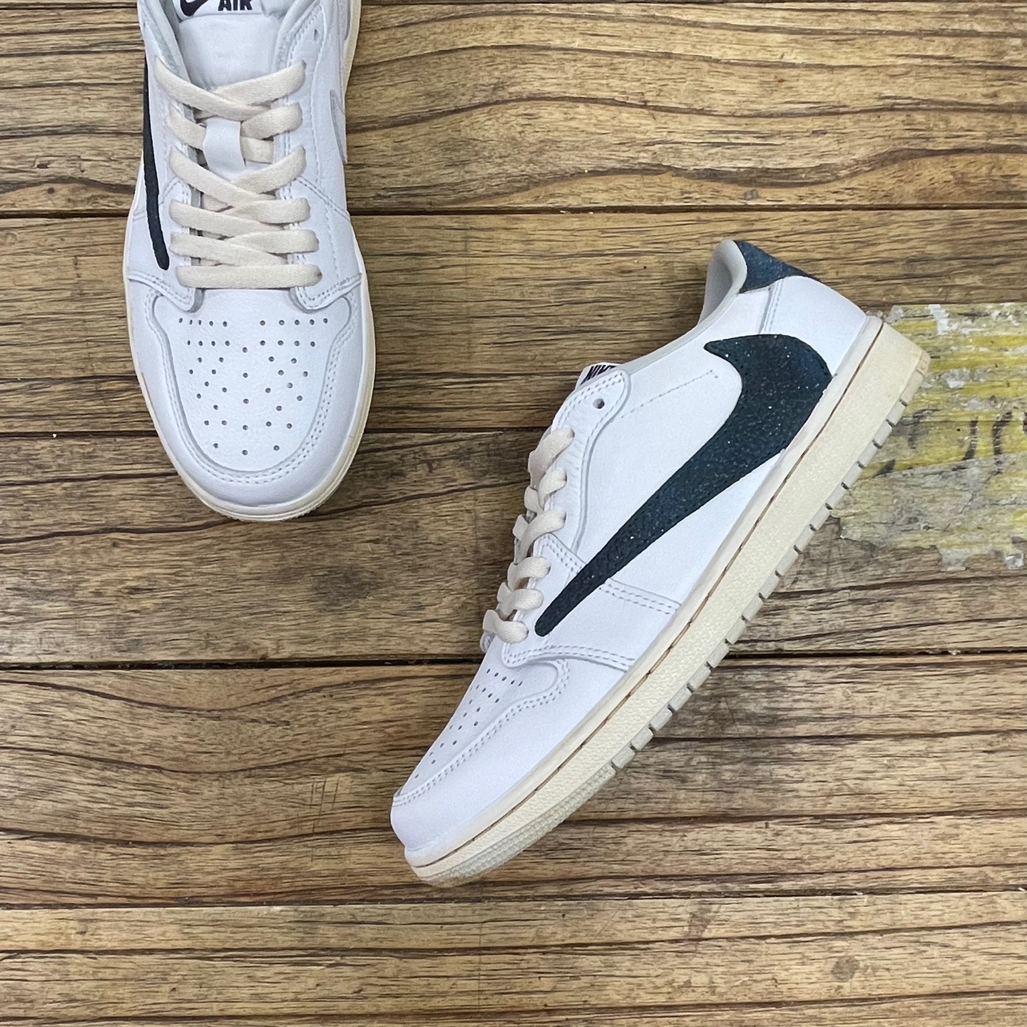 Jordan 1 Low OG Neutral Grey 착용 스타일 - 1