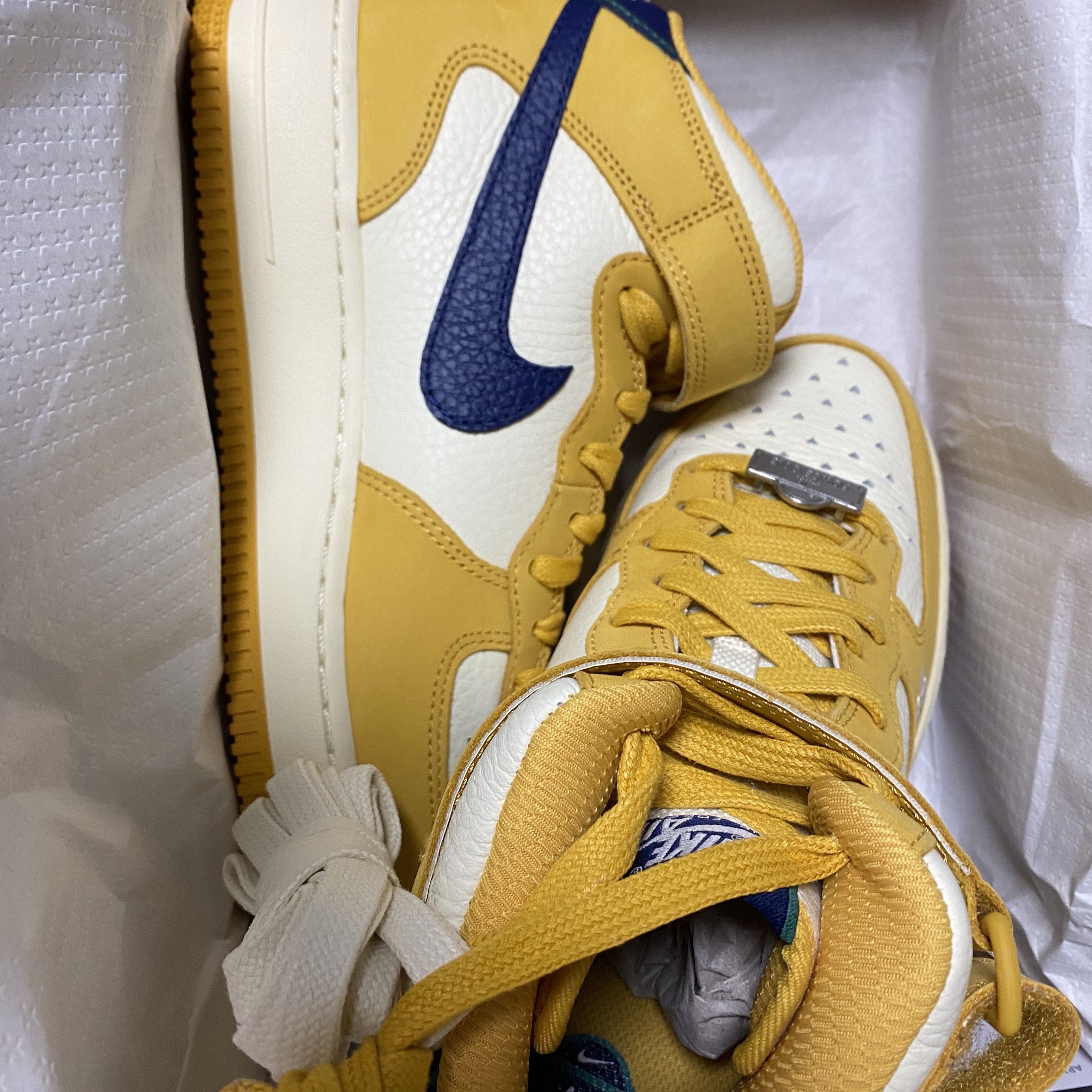 Nike Air Force 1 Mid Paris 착용 스타일 - 1