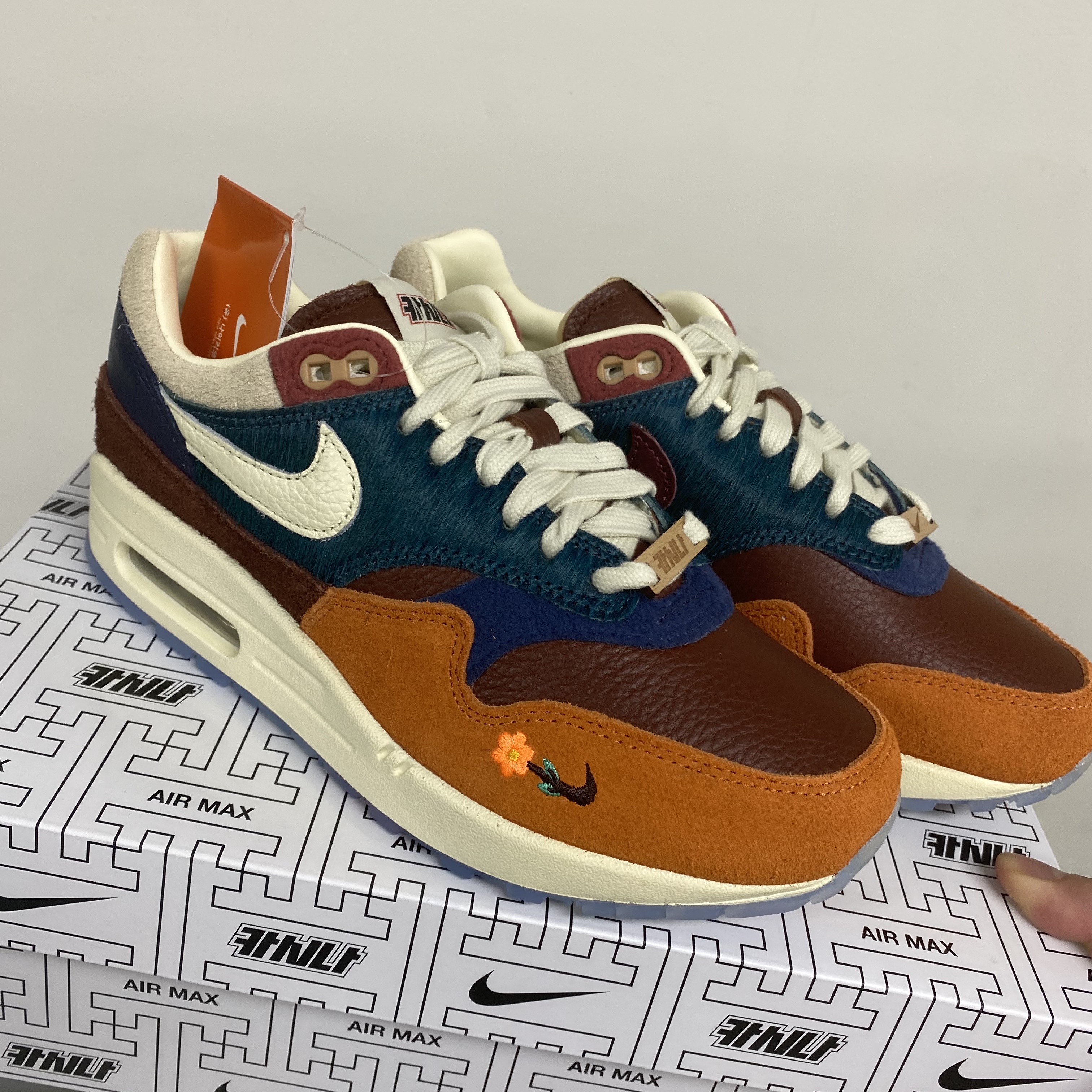 Nike x Kasina Air Max 1 SP Won-Ang Orange 착용 스타일