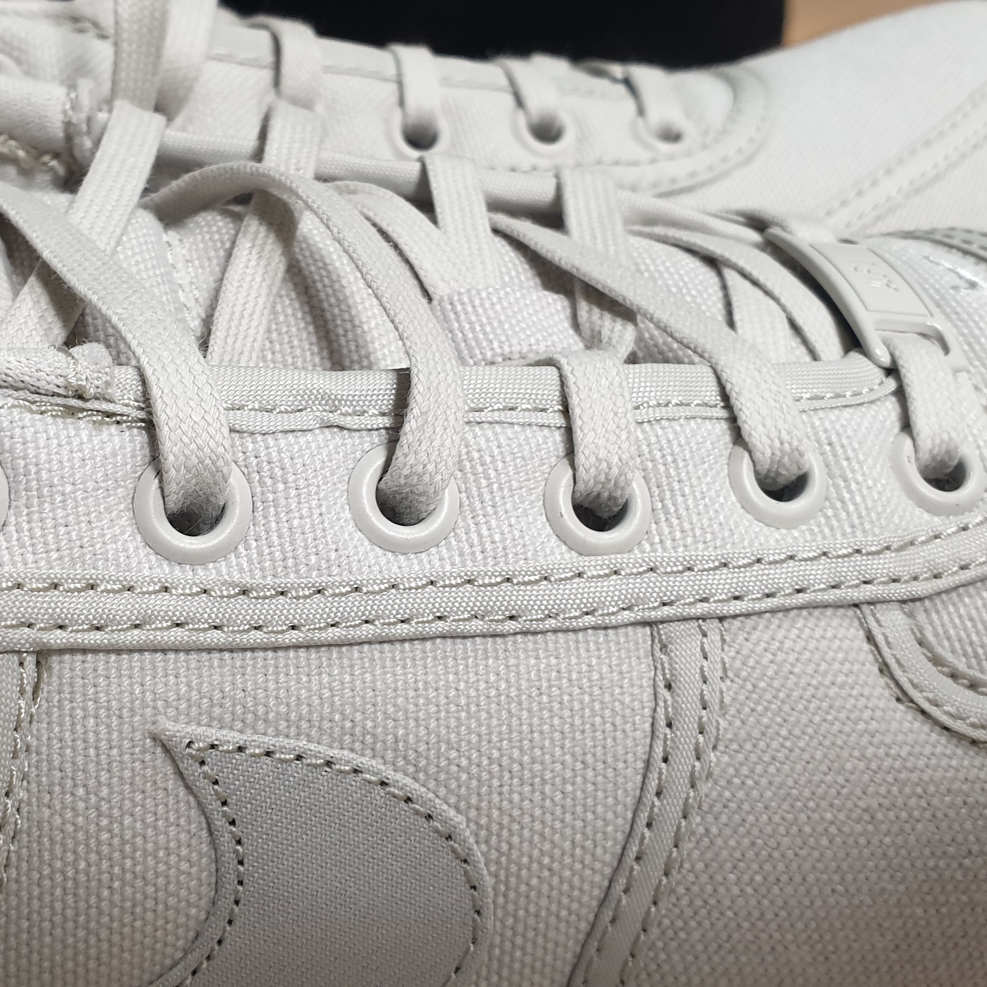 Nike Air Force 1 Low Canvas Light Bone 착용 스타일 - 2