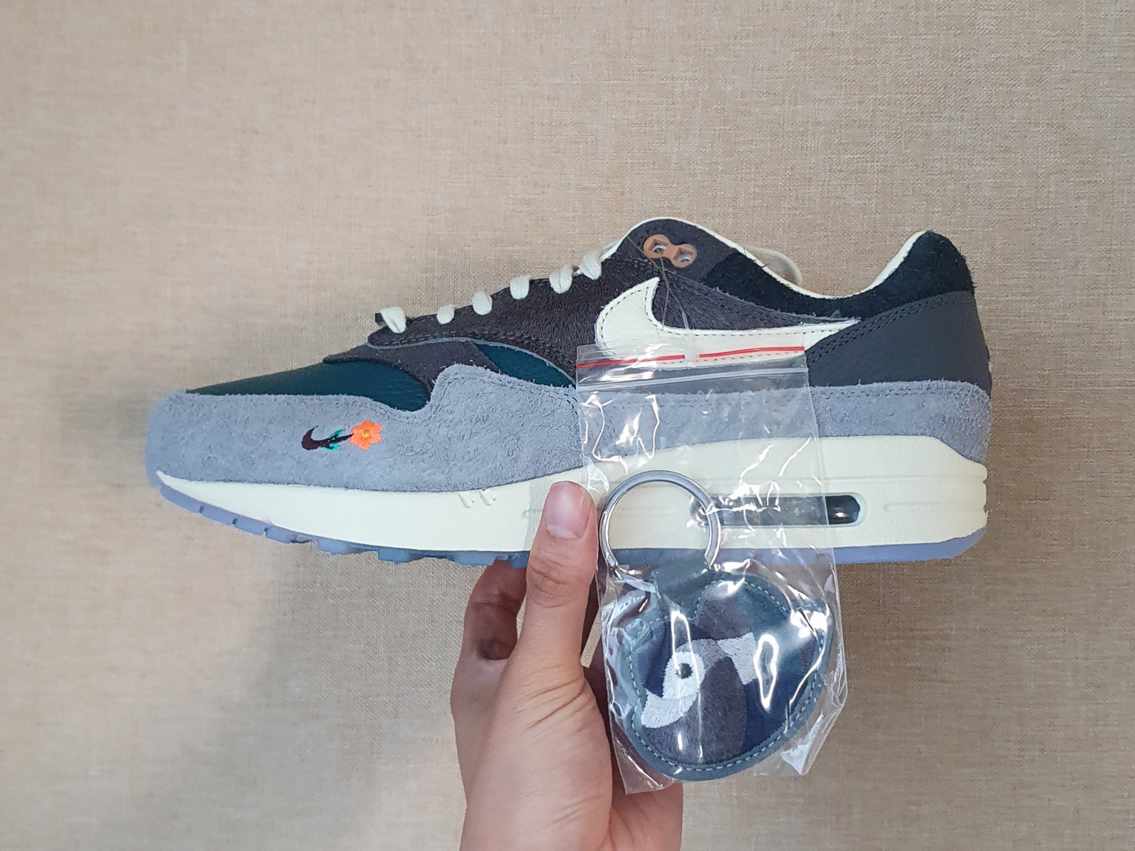 Nike x Kasina Air Max 1 SP Won-Ang Particle Grey 착용 스타일 - 3