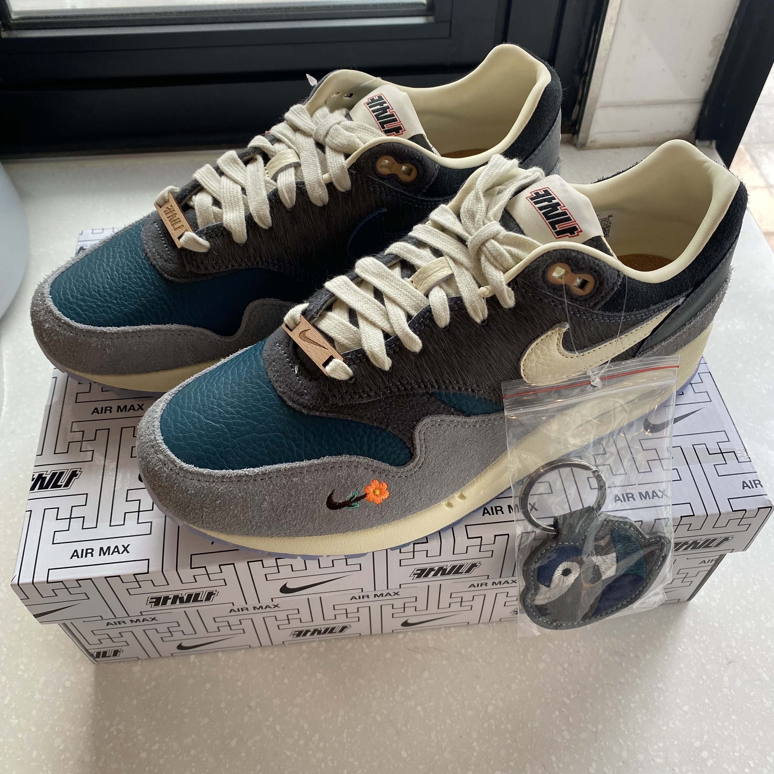 Nike x Kasina Air Max 1 SP Won-Ang Particle Grey 착용 스타일