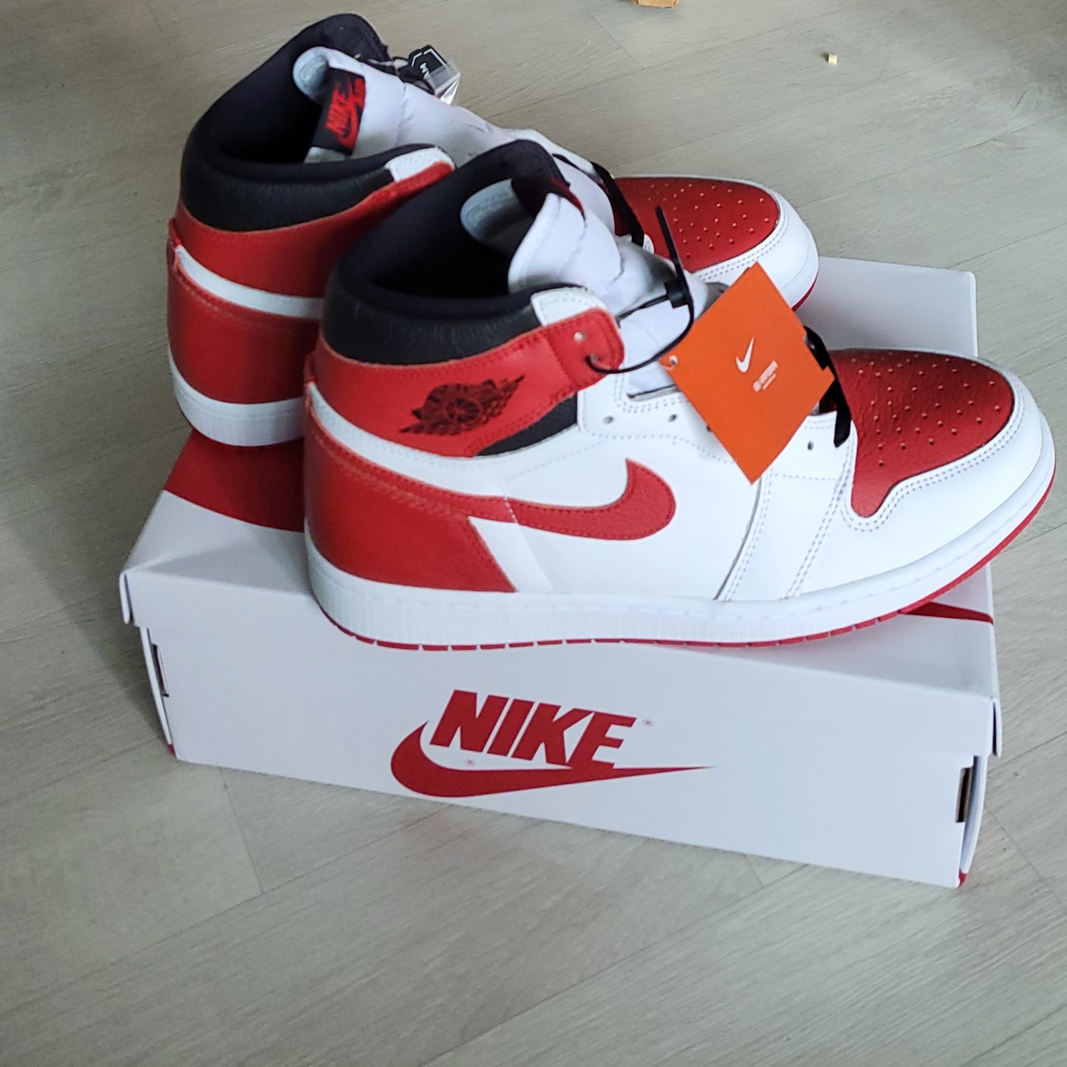 Jordan 1 Retro High OG Heritage 착용 스타일 - 1