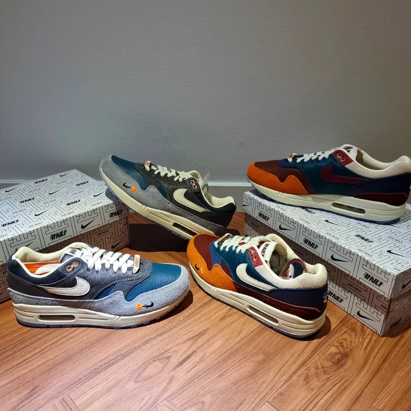 Nike x Kasina Air Max 1 SP Won-Ang Orange, Nike x Kasina Air Max 1 SP Won-Ang Particle Grey 착용 스타일 - 2