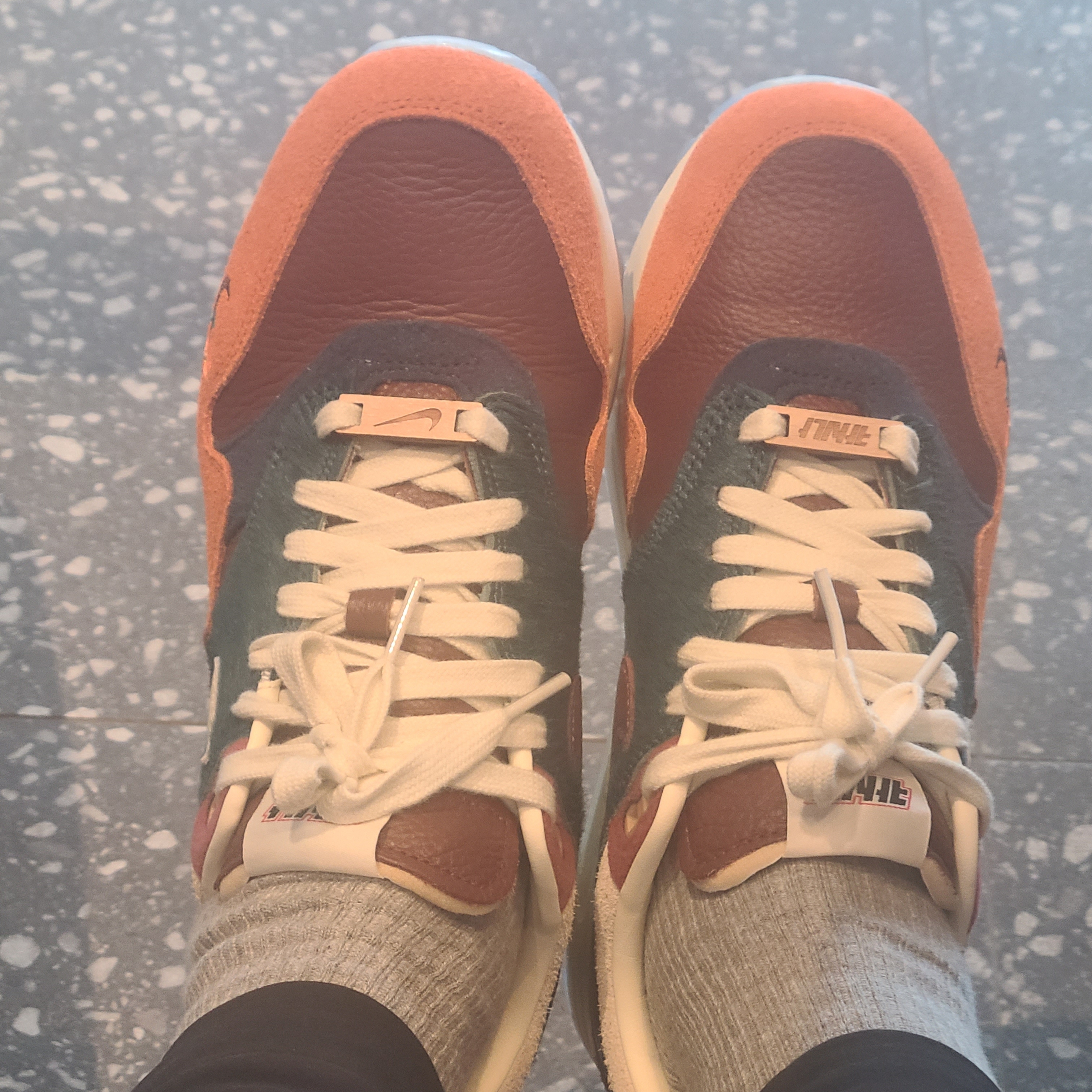 Nike x Kasina Air Max 1 SP Won-Ang Orange 착용 스타일