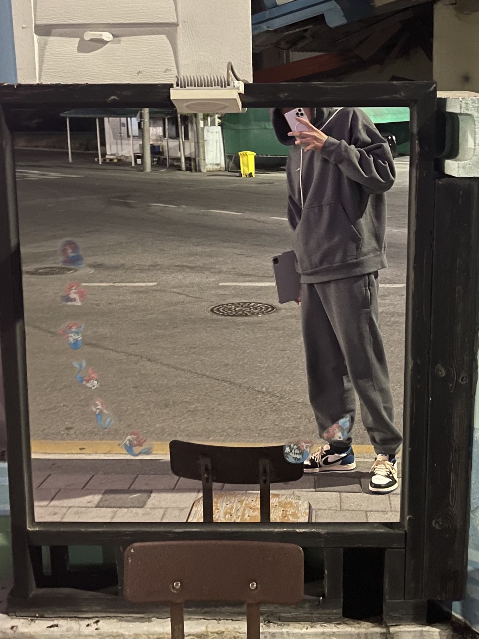 Nike M NRG Hoodie Wash Charcoal Heather, Nike M NRG Sweatpants Wash Charcoal Heather White 착용 스타일