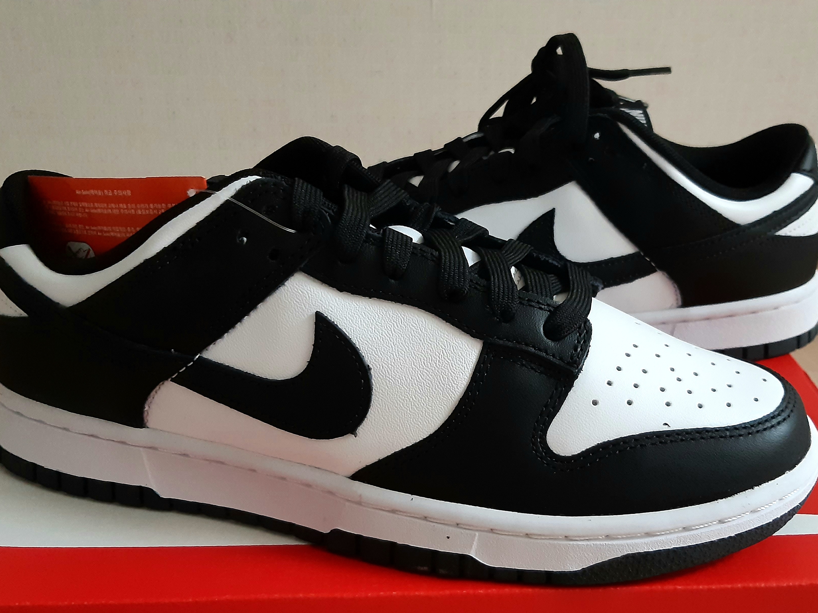 Nike Dunk Low Retro Black 착용 스타일