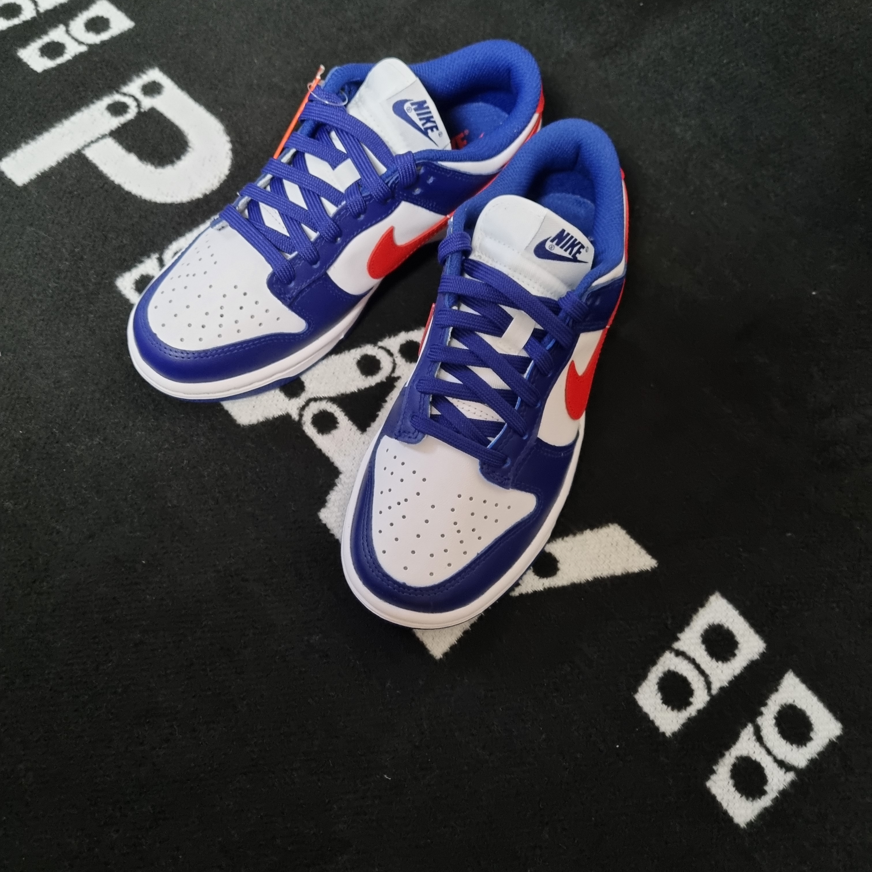 (GS) Nike Dunk Low Bright Crimson Game Royal 착용 스타일 - 3