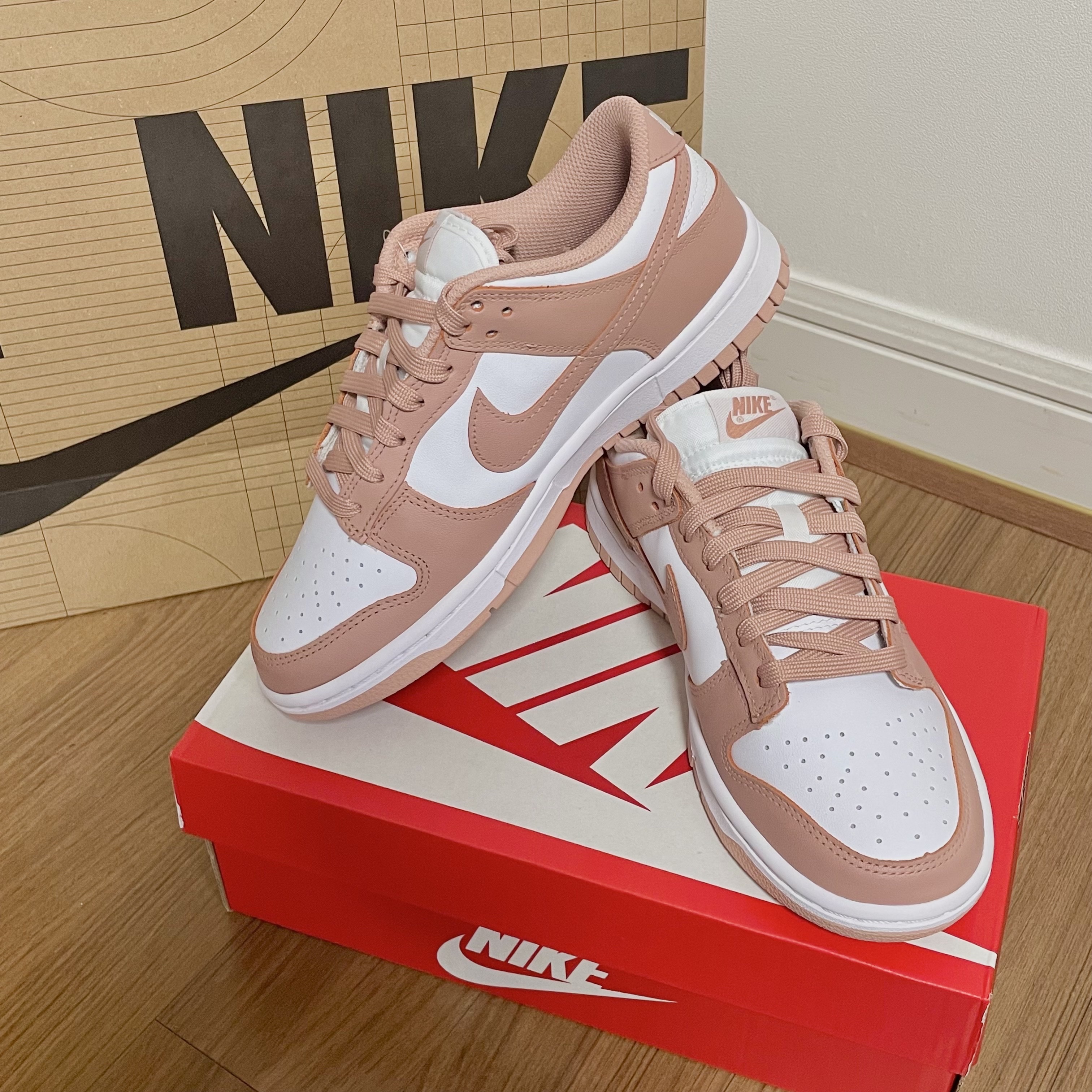 (W) Nike Dunk Low Rose Whisper 착용 스타일 - 3