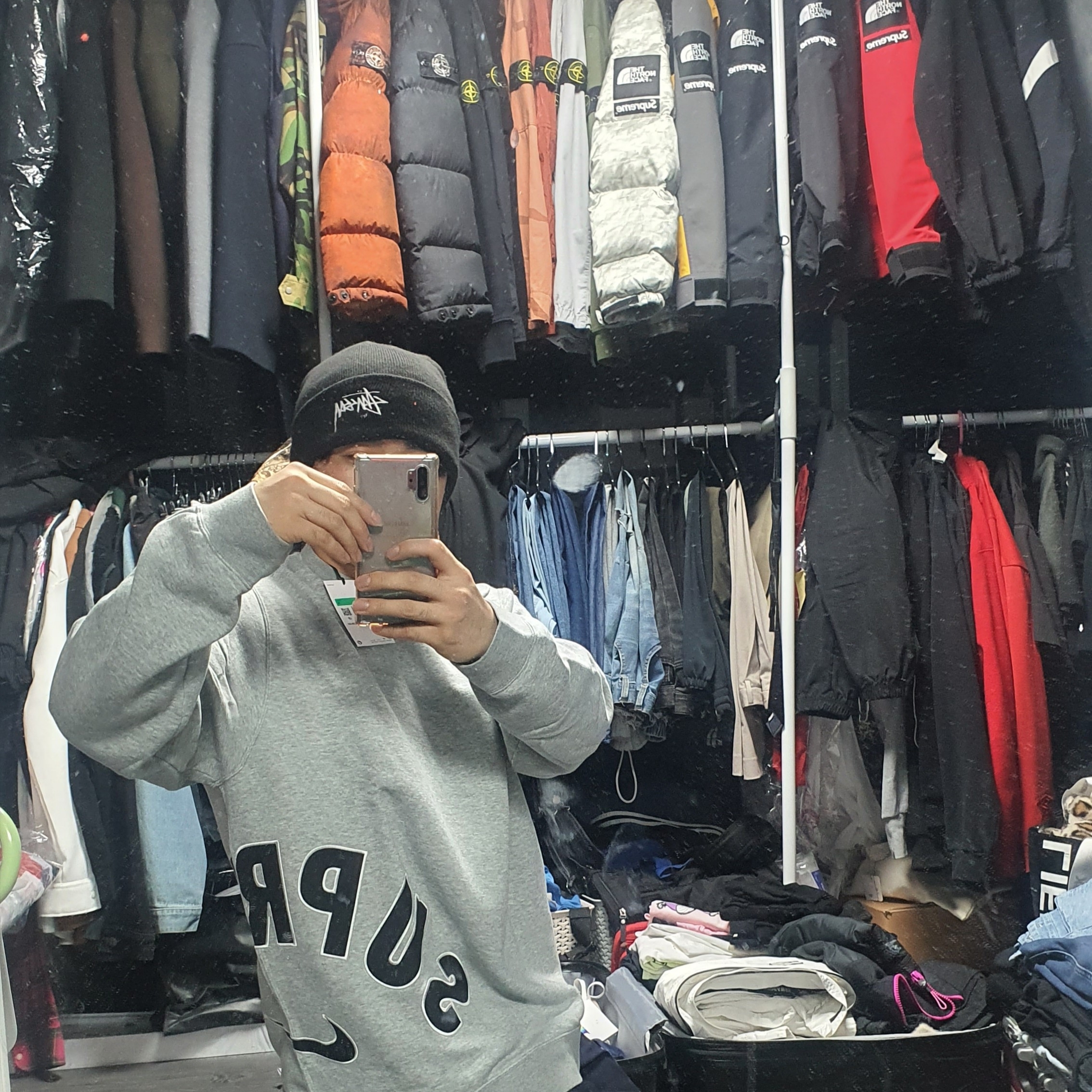 Supreme x Nike Arc Crewneck Heather Grey - 22SS, Nike x Stussy Cuff Beanie 착용 스타일 - 1