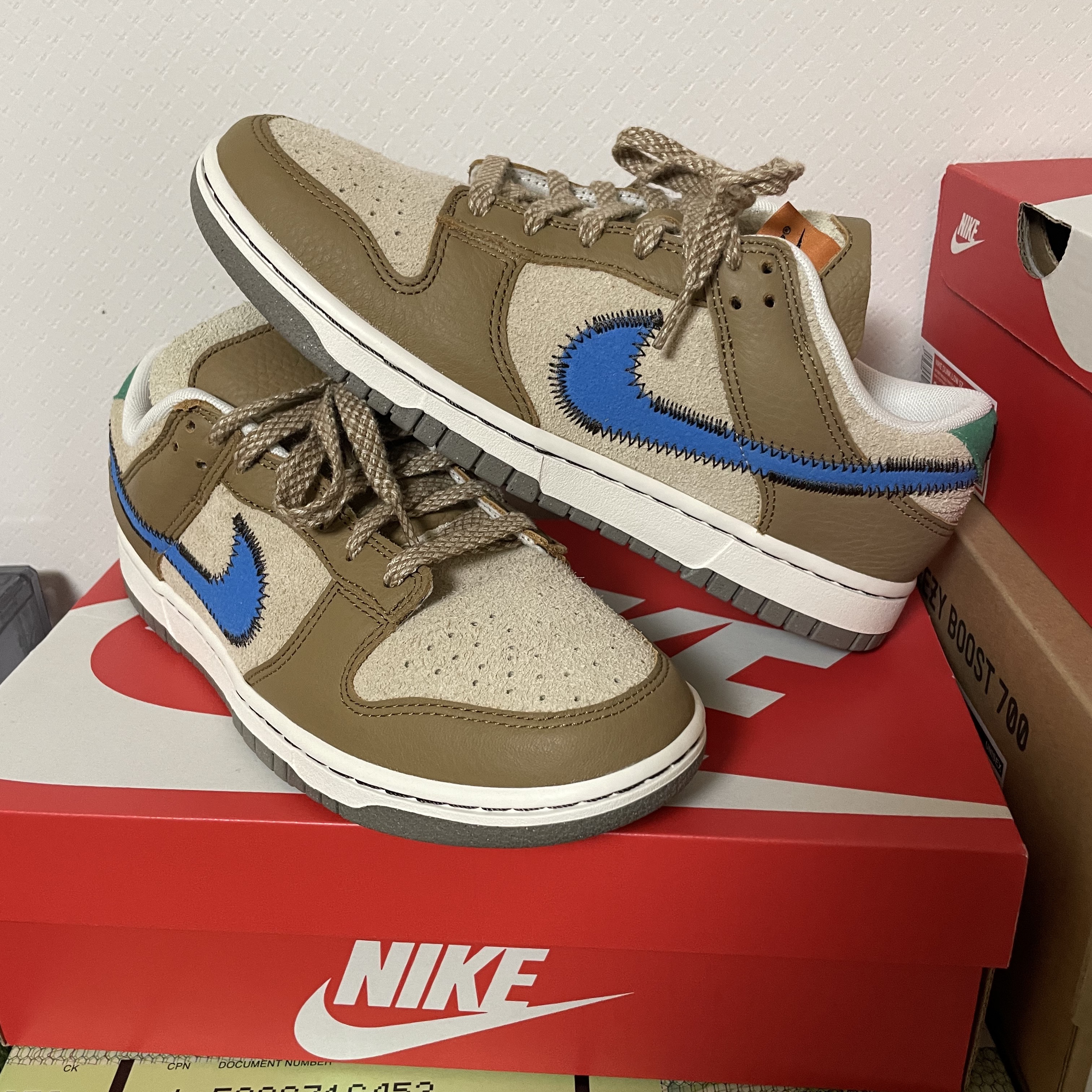 Nike x Size? Dunk Low Dark Driftwood Photo Blue 착용 스타일 - 3