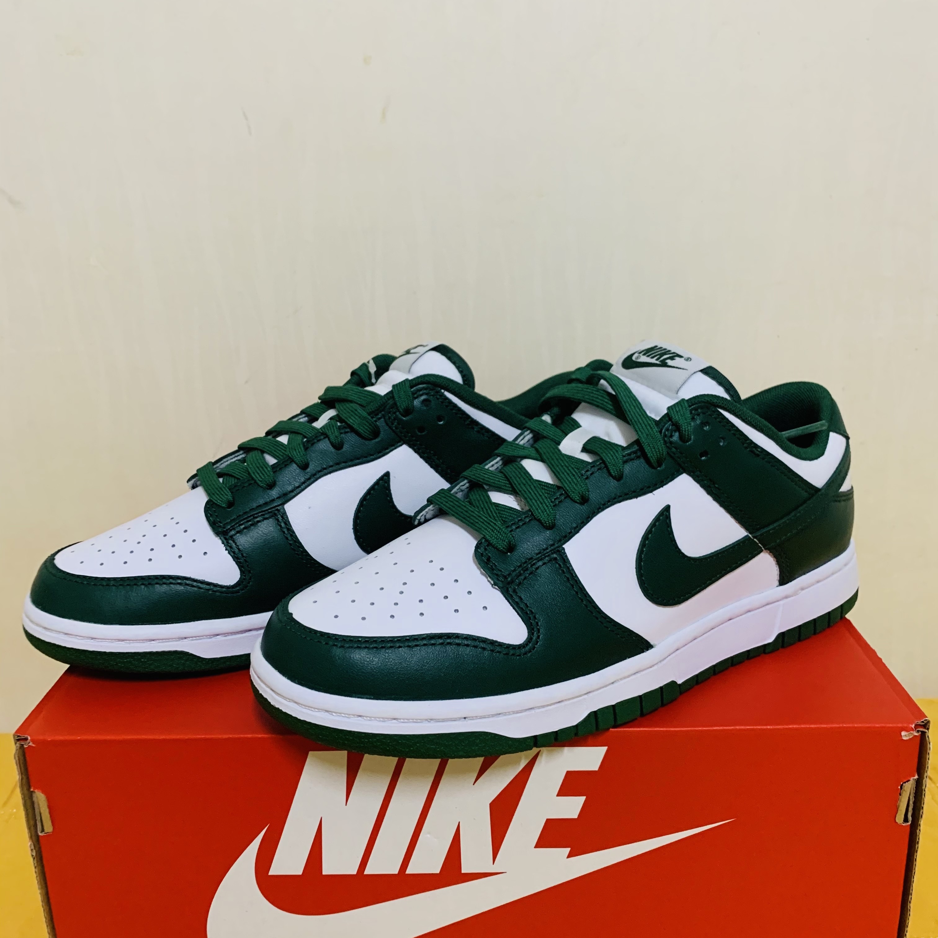 Nike Dunk Low Retro Varsity Green 착용 스타일 - 4