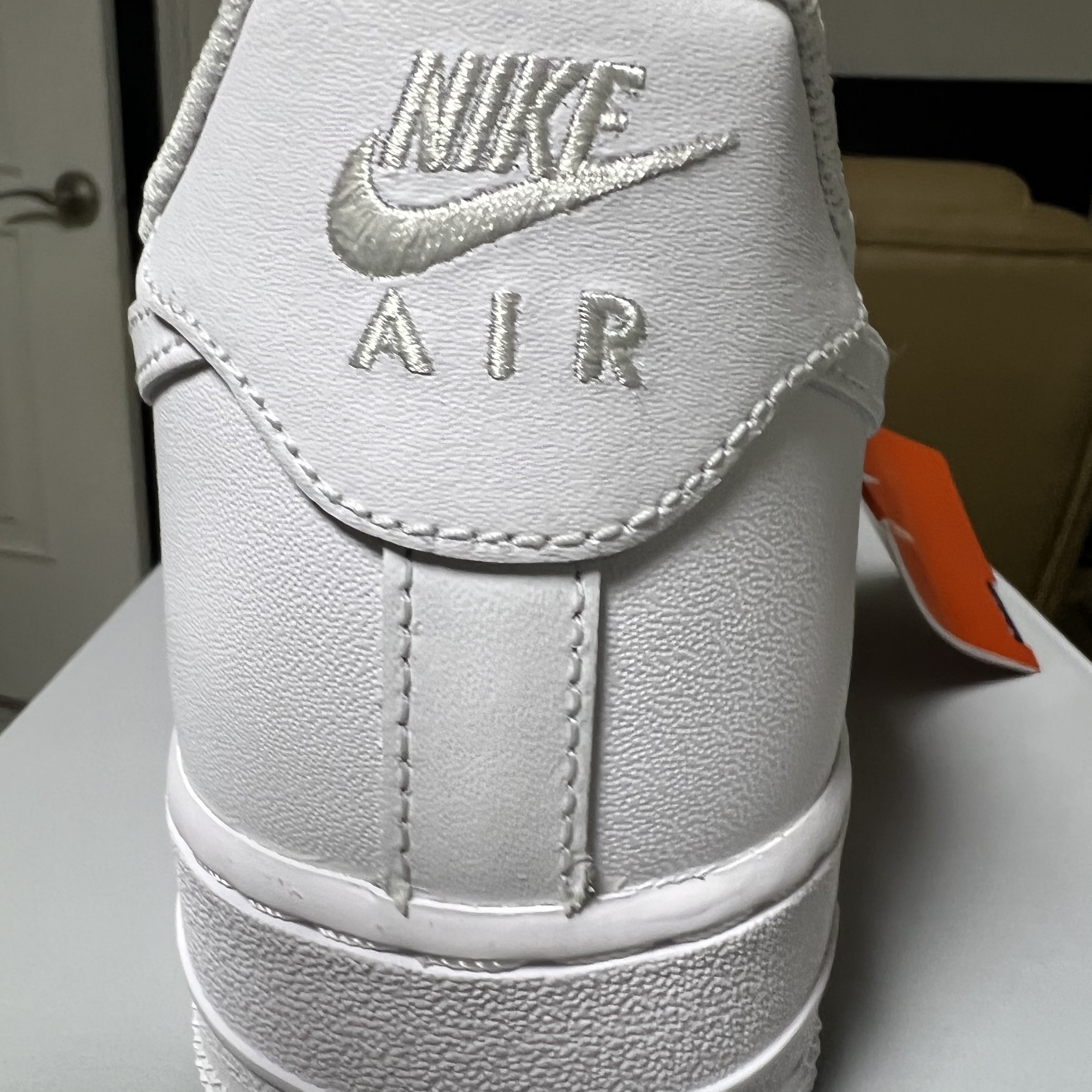 Nike Air Force 1 '07 Low White 착용 스타일 - 1