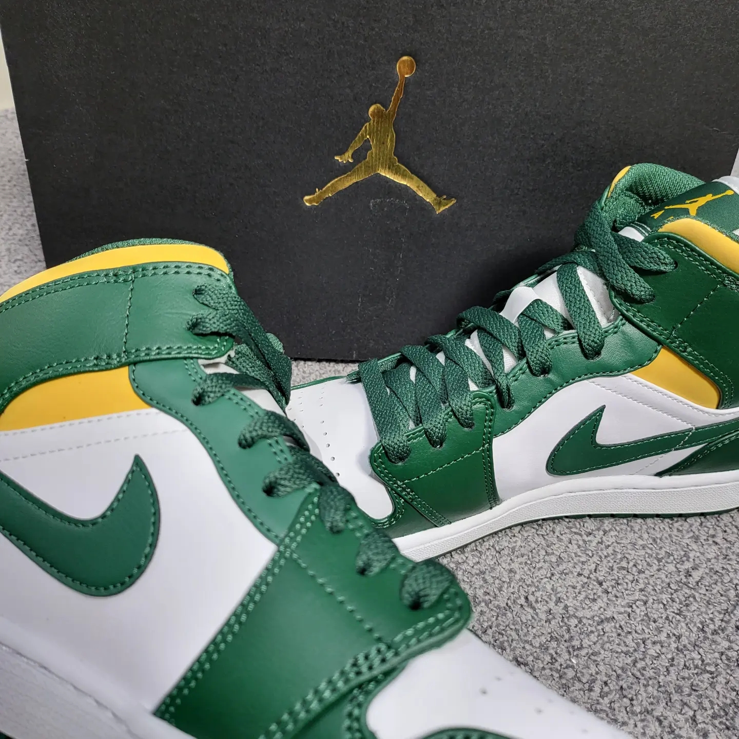 Jordan 1 Mid Sonics 2021 착용 스타일