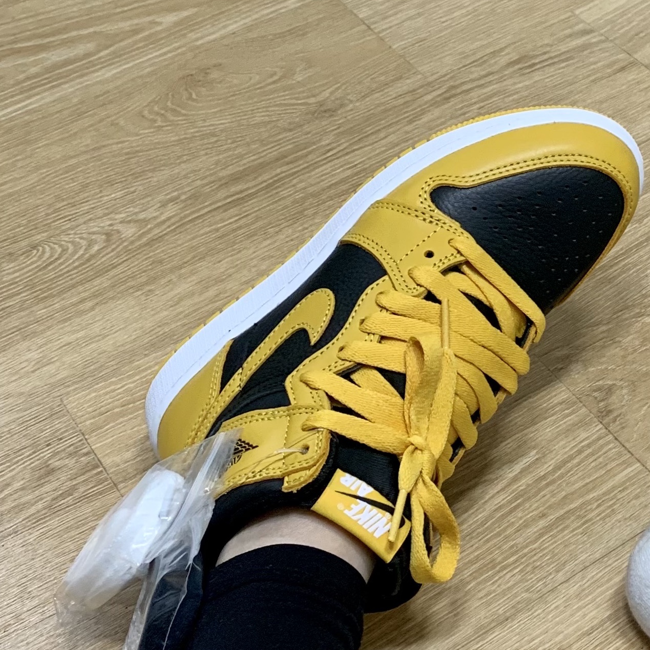 Jordan 1 Retro High OG Pollen 착용 스타일 - 2