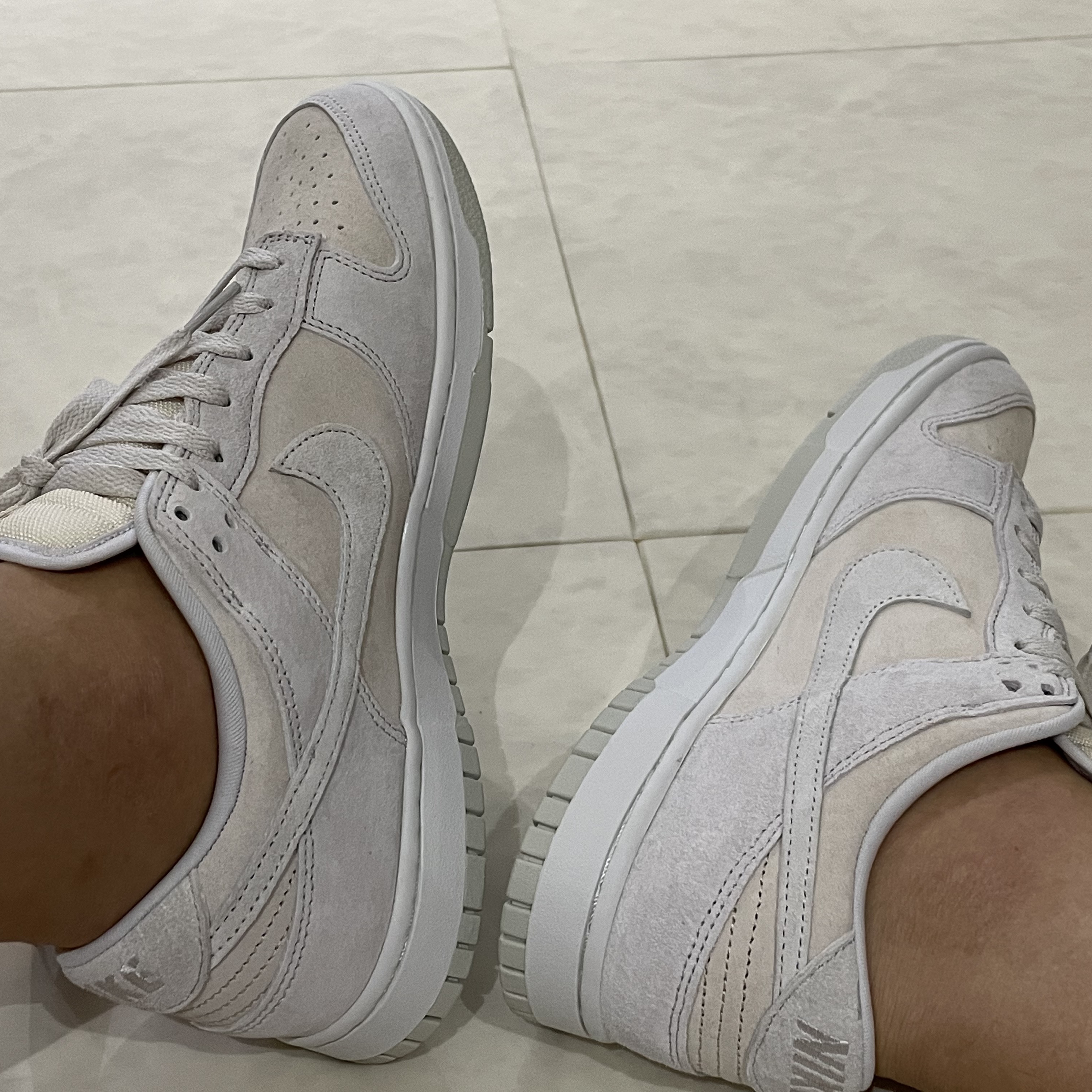 Nike Dunk Low Retro PRM Vast Grey 착용 스타일