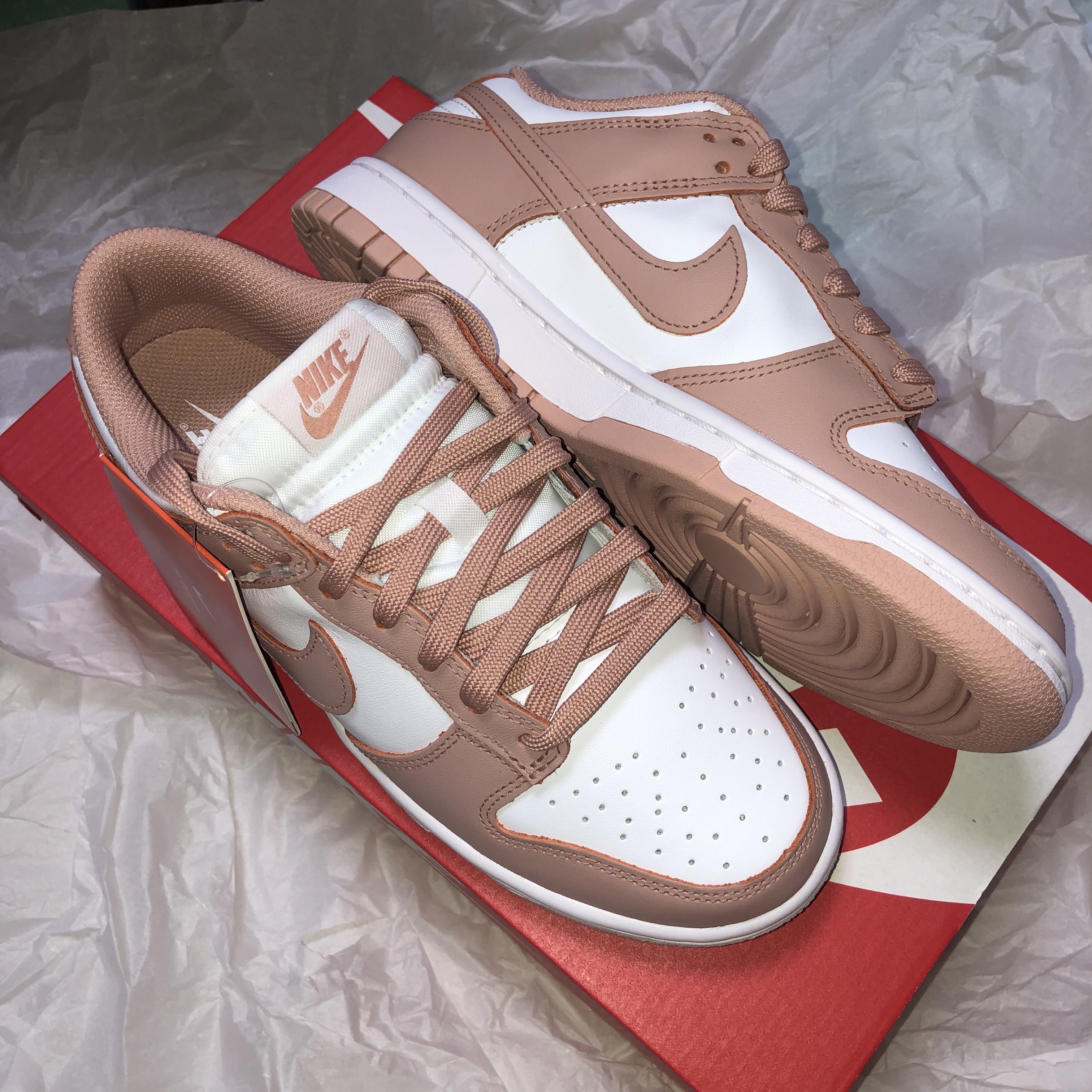 (W) Nike Dunk Low Rose Whisper 착용 스타일 - 1