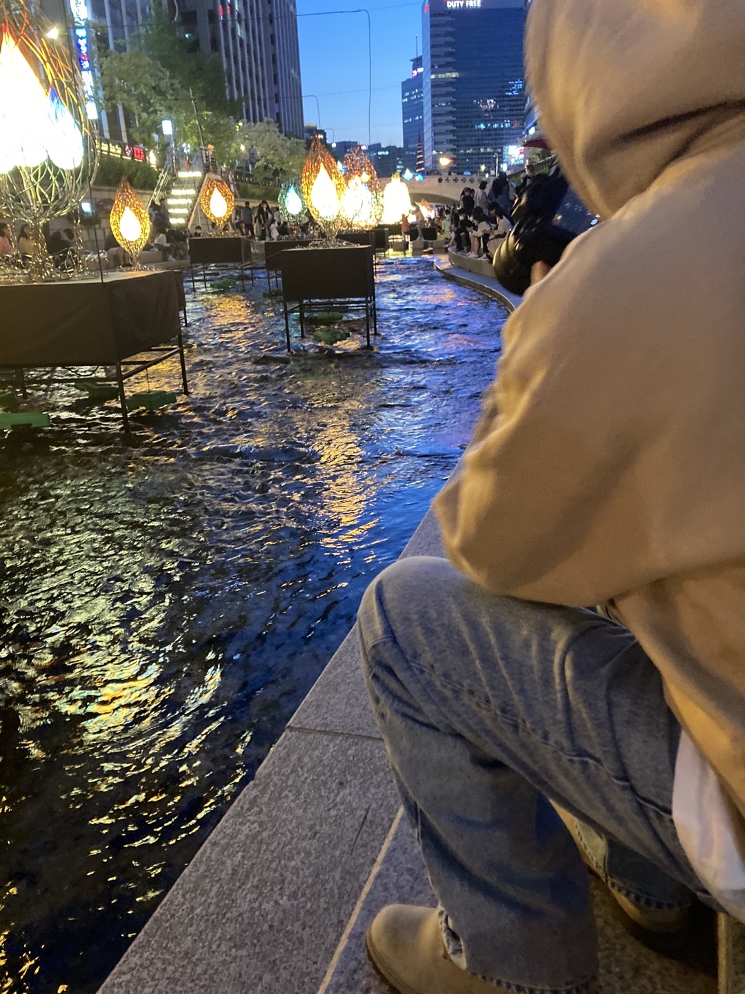 Nike x Billie Eilish NRG Fleece Hoodie Mushroom - Asia 착용 스타일