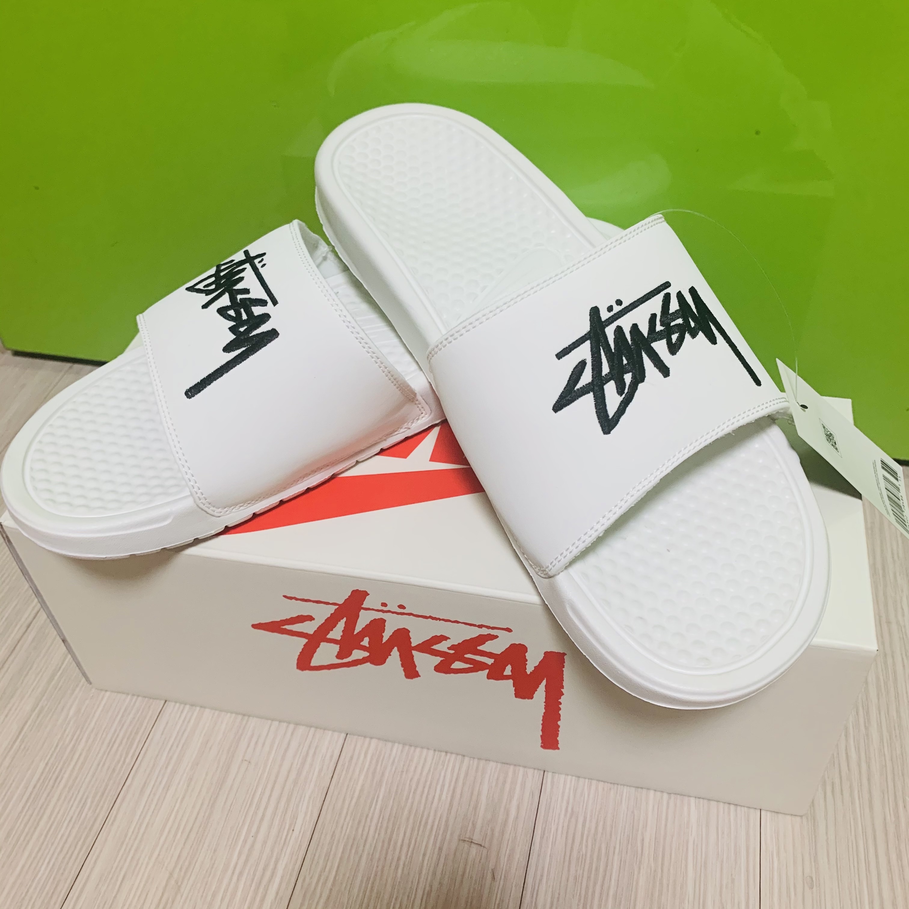 Nike x Stussy Benassi Slide Sail 착용 스타일