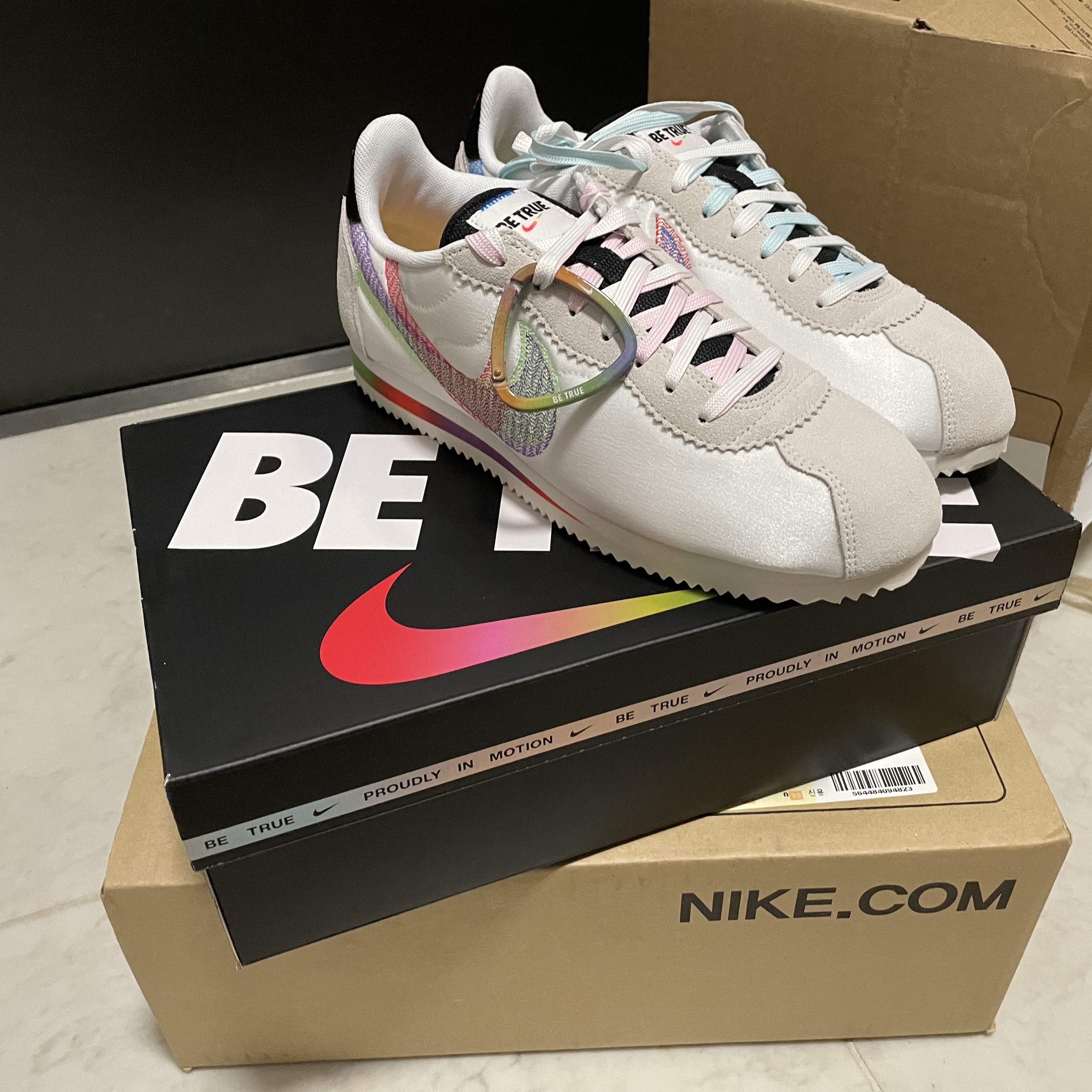 Nike Cortez Be True 착용 스타일 - 2