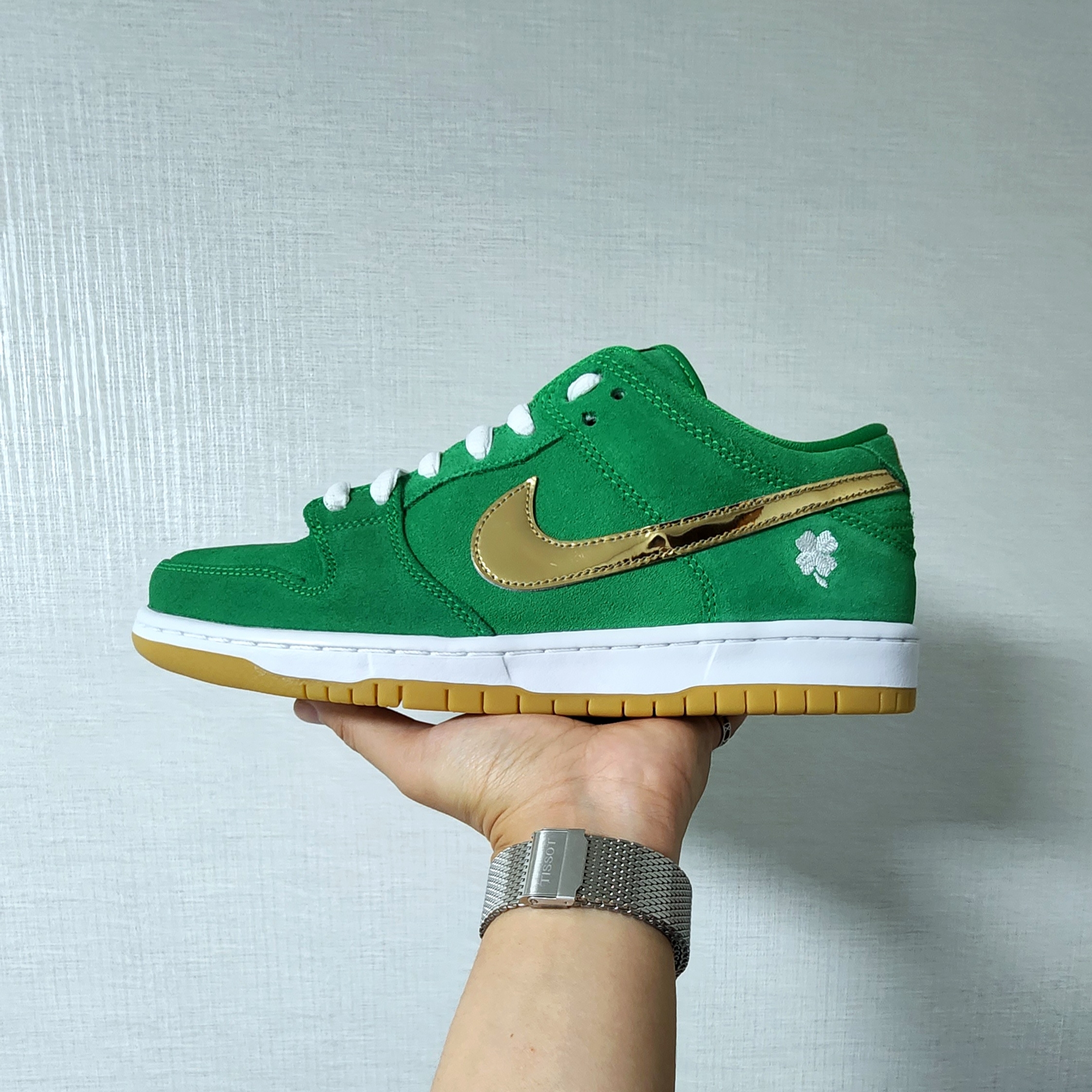 Nike SB Dunk Low Pro Shamrock 착용 스타일 - 1