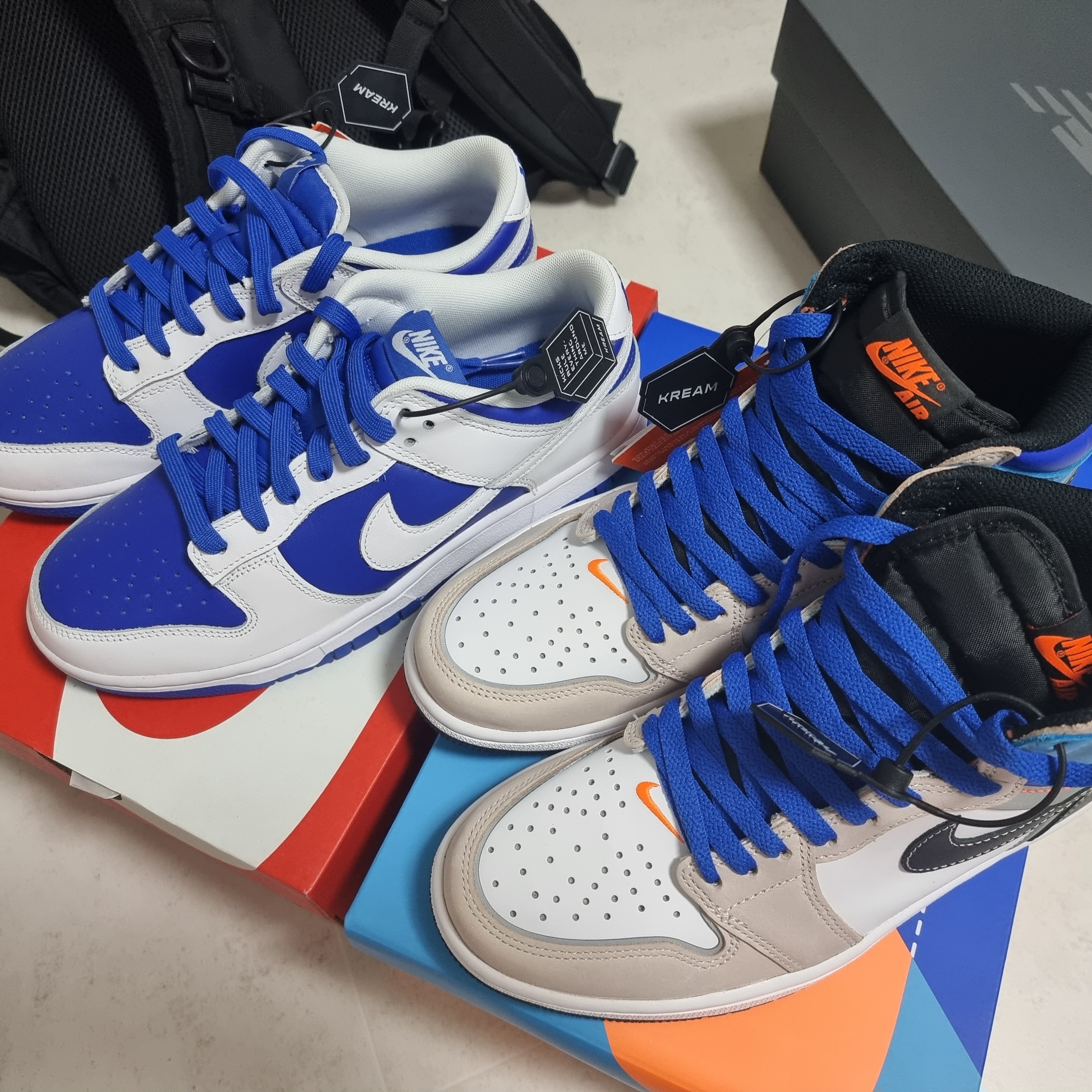 Nike Dunk Low Retro Racer Blue and White, Jordan 1 Retro High OG Prototype 착용 스타일