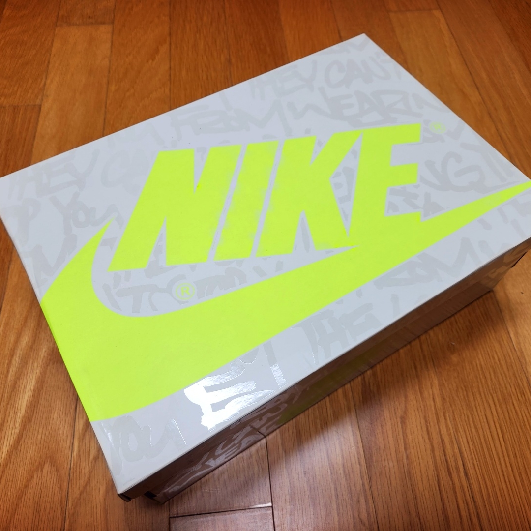 Jordan 1 Retro High OG Volt 착용 스타일 - 1