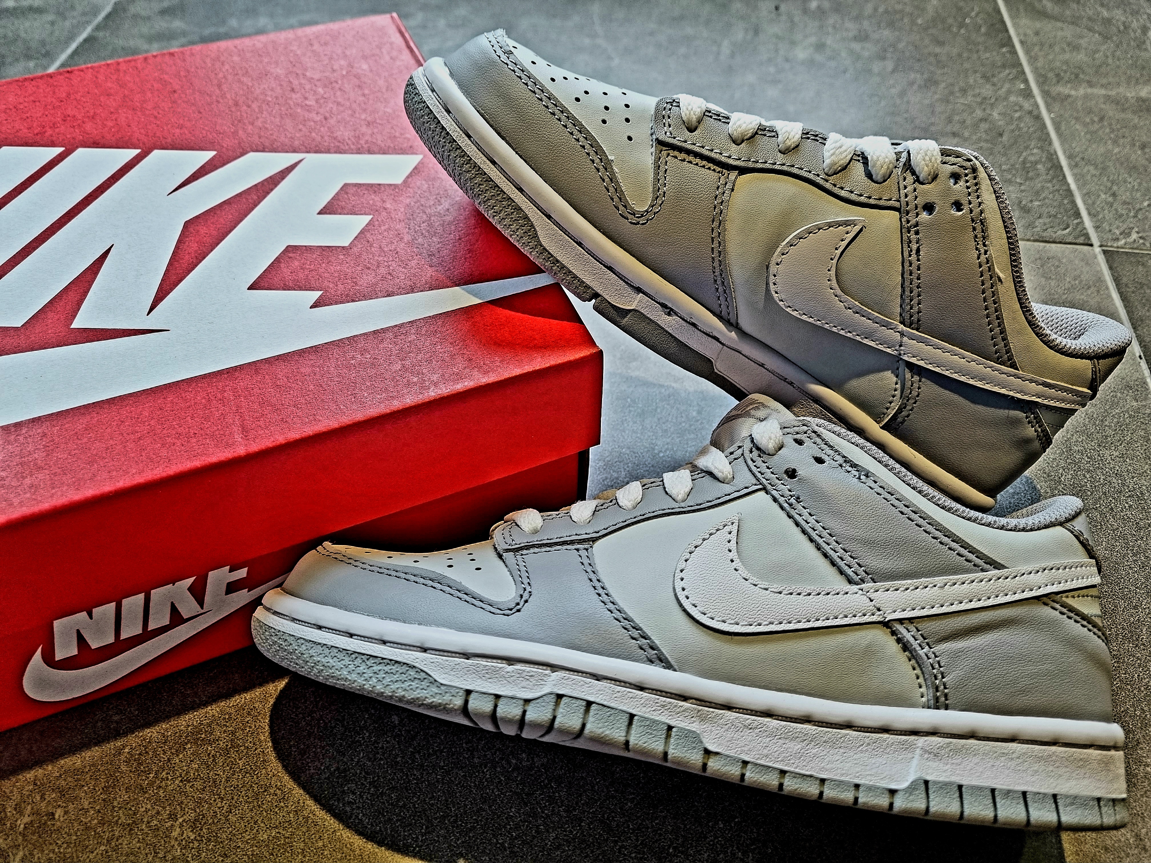 (GS) Nike Dunk Low Wolf Grey 착용 스타일 - 4