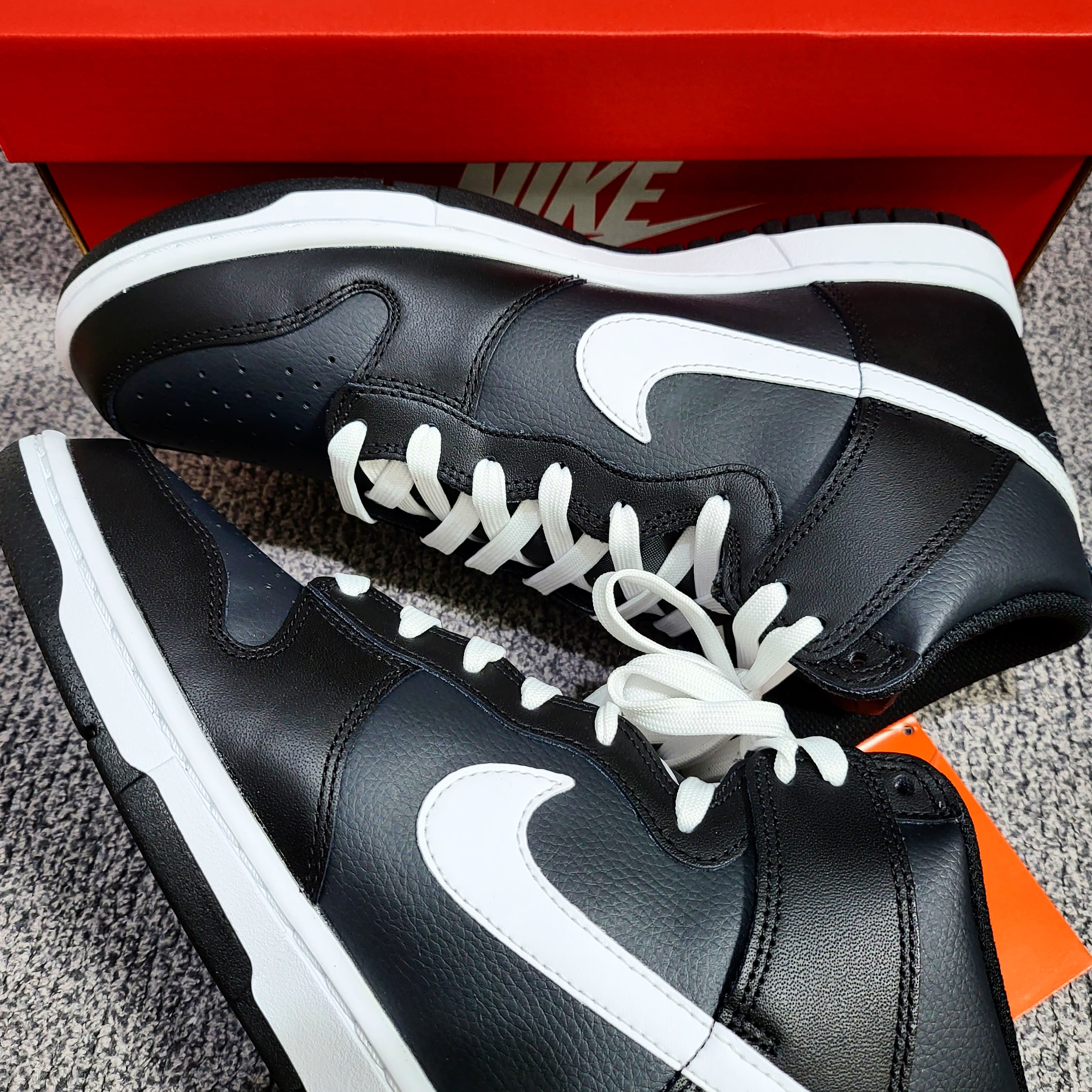 Nike Dunk High Retro Anthracite White Black 착용 스타일