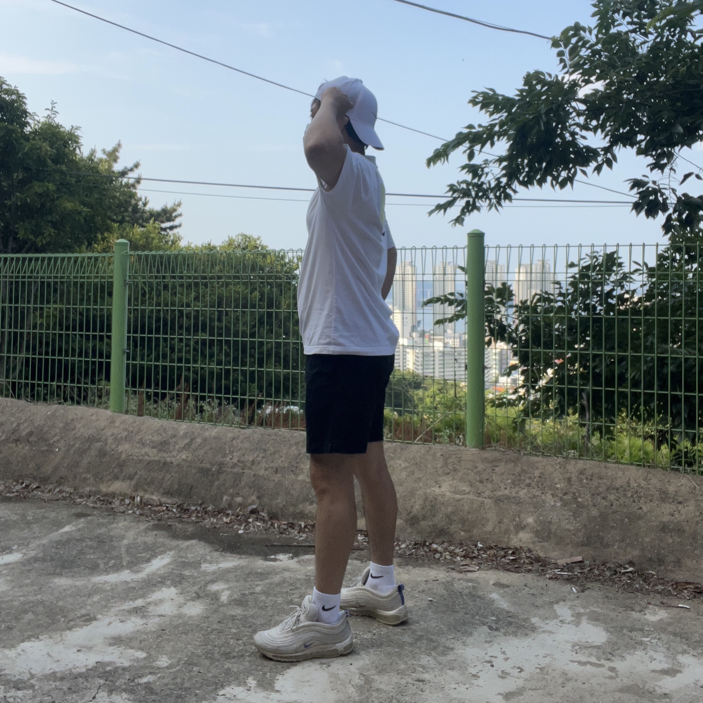 Nike Air Max 97 Pure Platinum Racer Blue 착용 스타일 - 2
