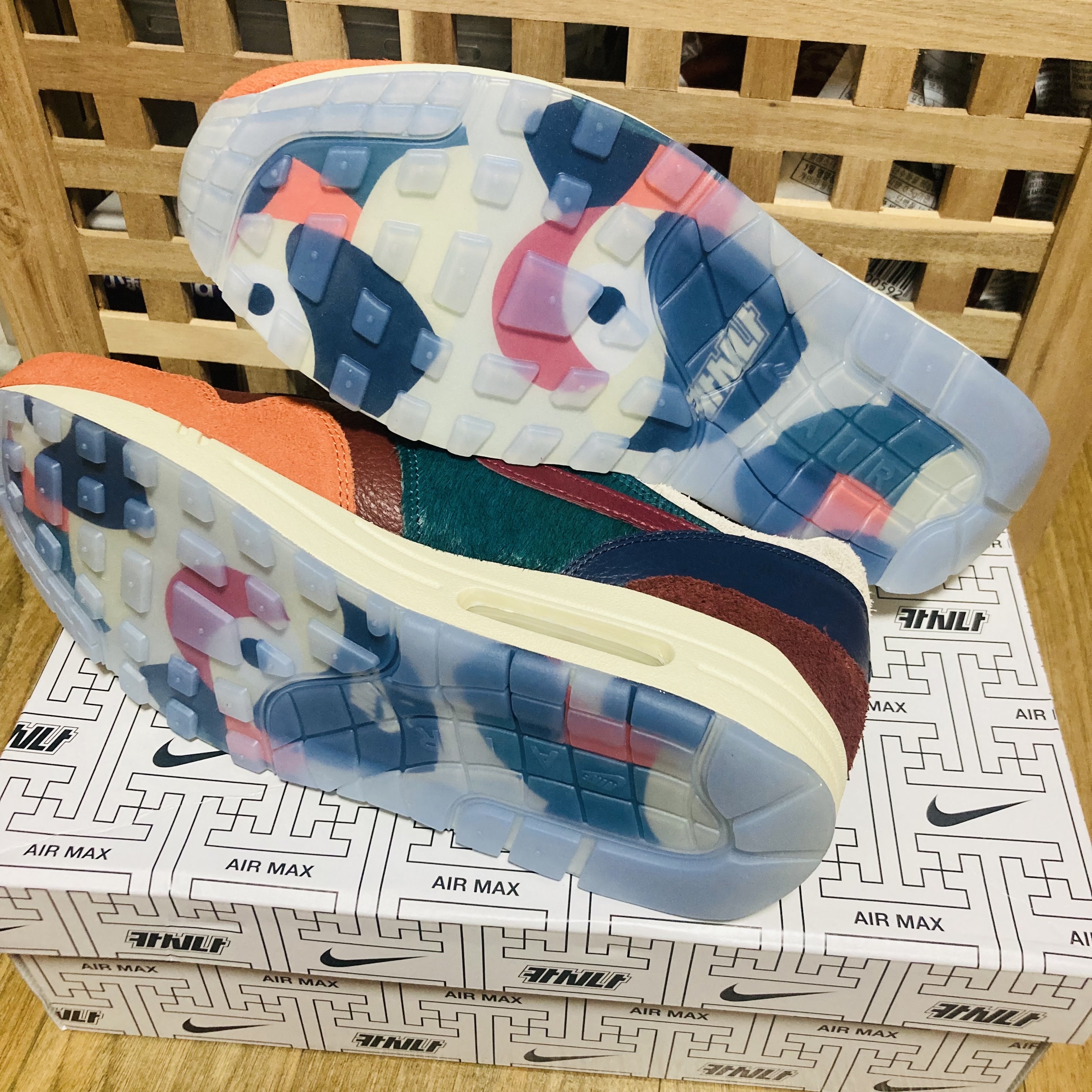Nike x Kasina Air Max 1 SP Won-Ang Particle Grey, Nike x Kasina Air Max 1 SP Won-Ang Orange 착용 스타일 - 3