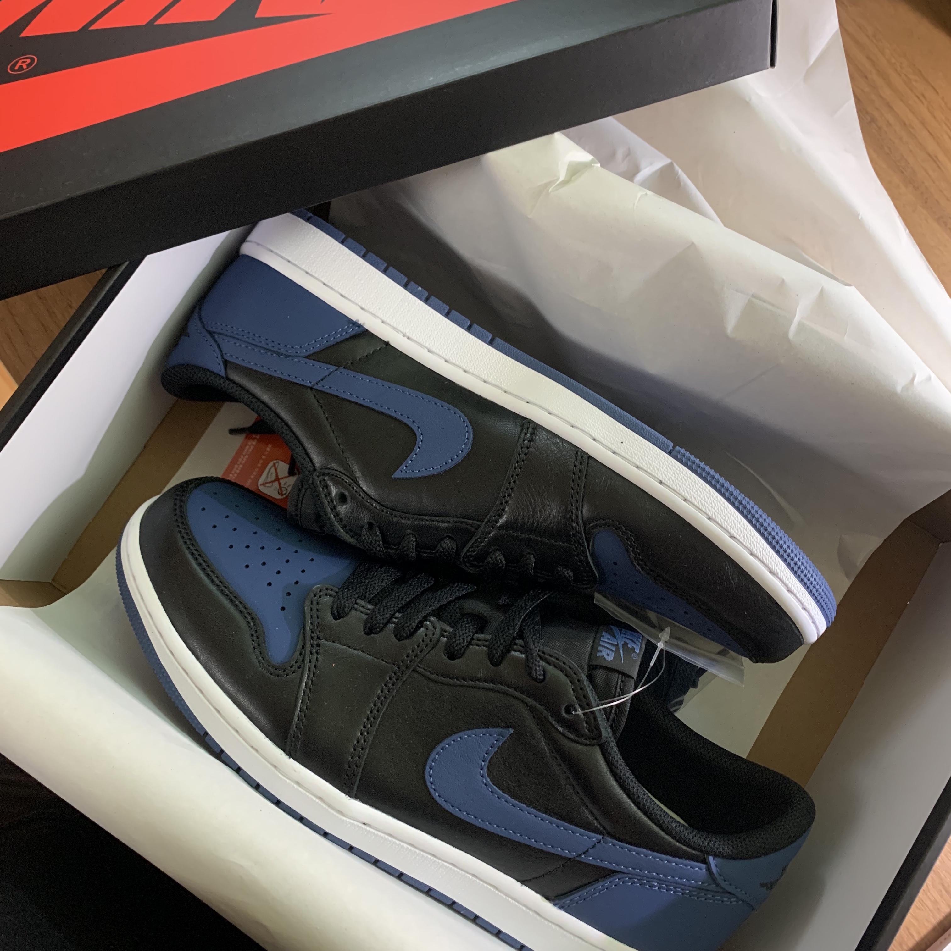 Jordan 1 Retro Low OG Mystic Navy 착용 스타일