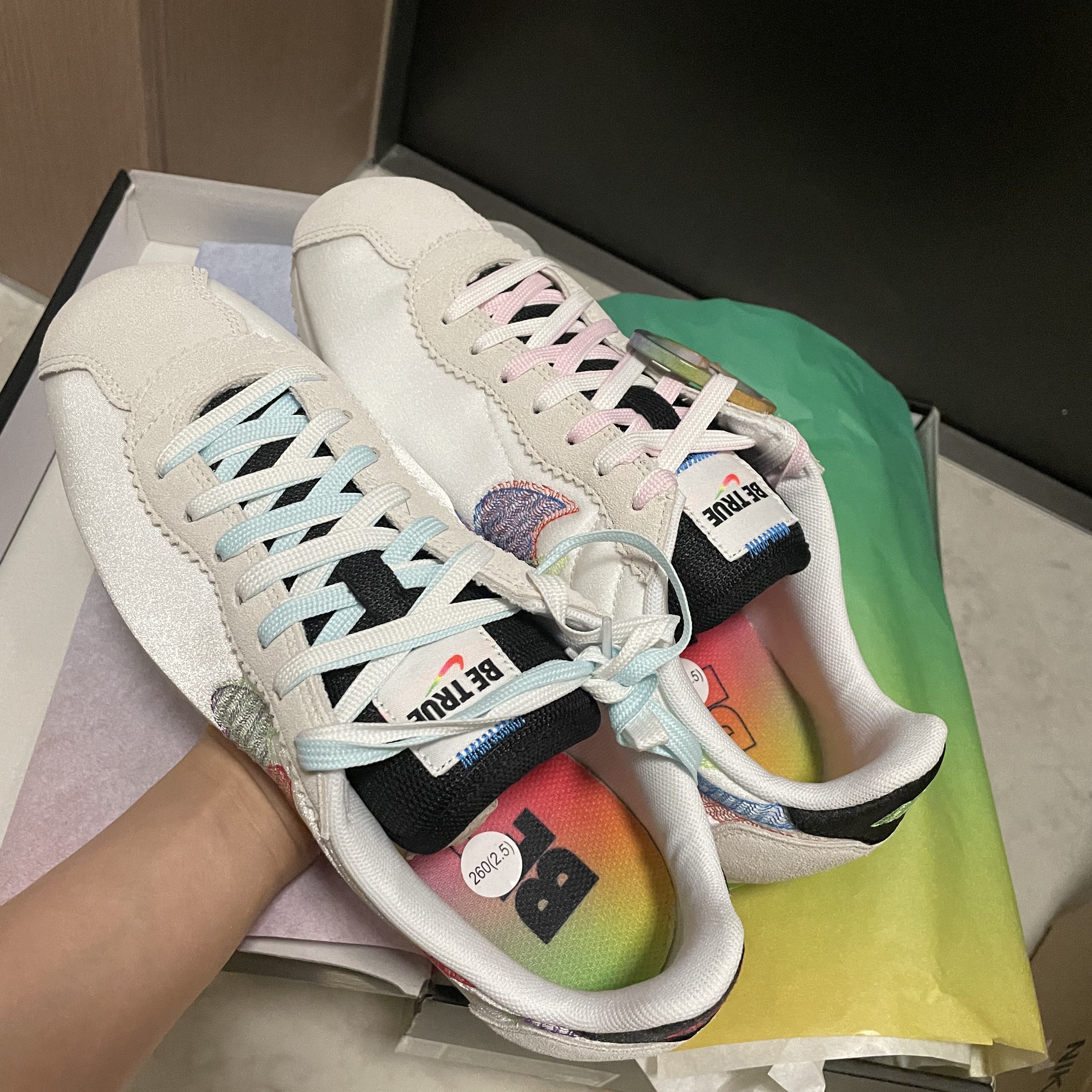 Nike Cortez Be True 착용 스타일 - 4
