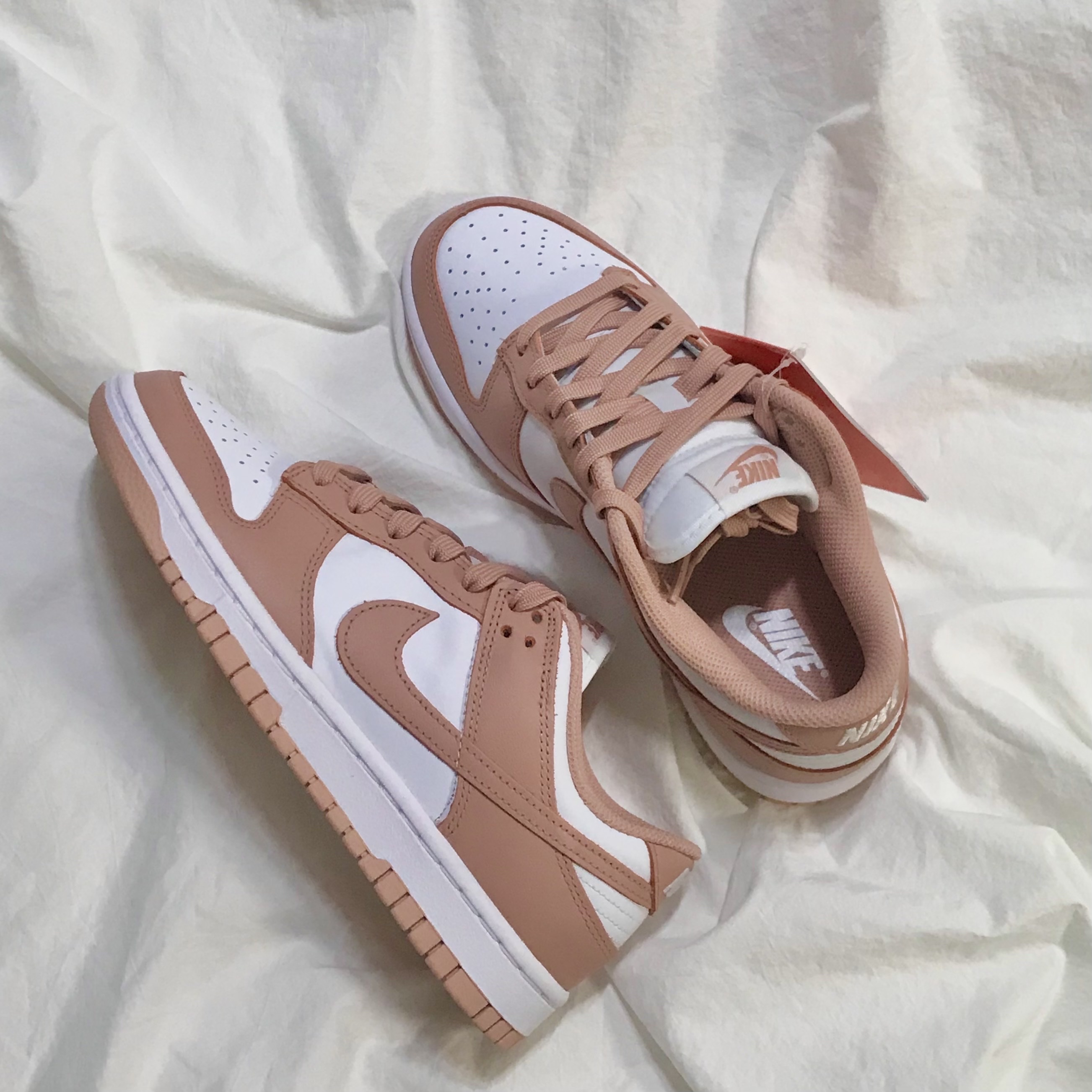 (W) Nike Dunk Low Rose Whisper 착용 스타일 - 4