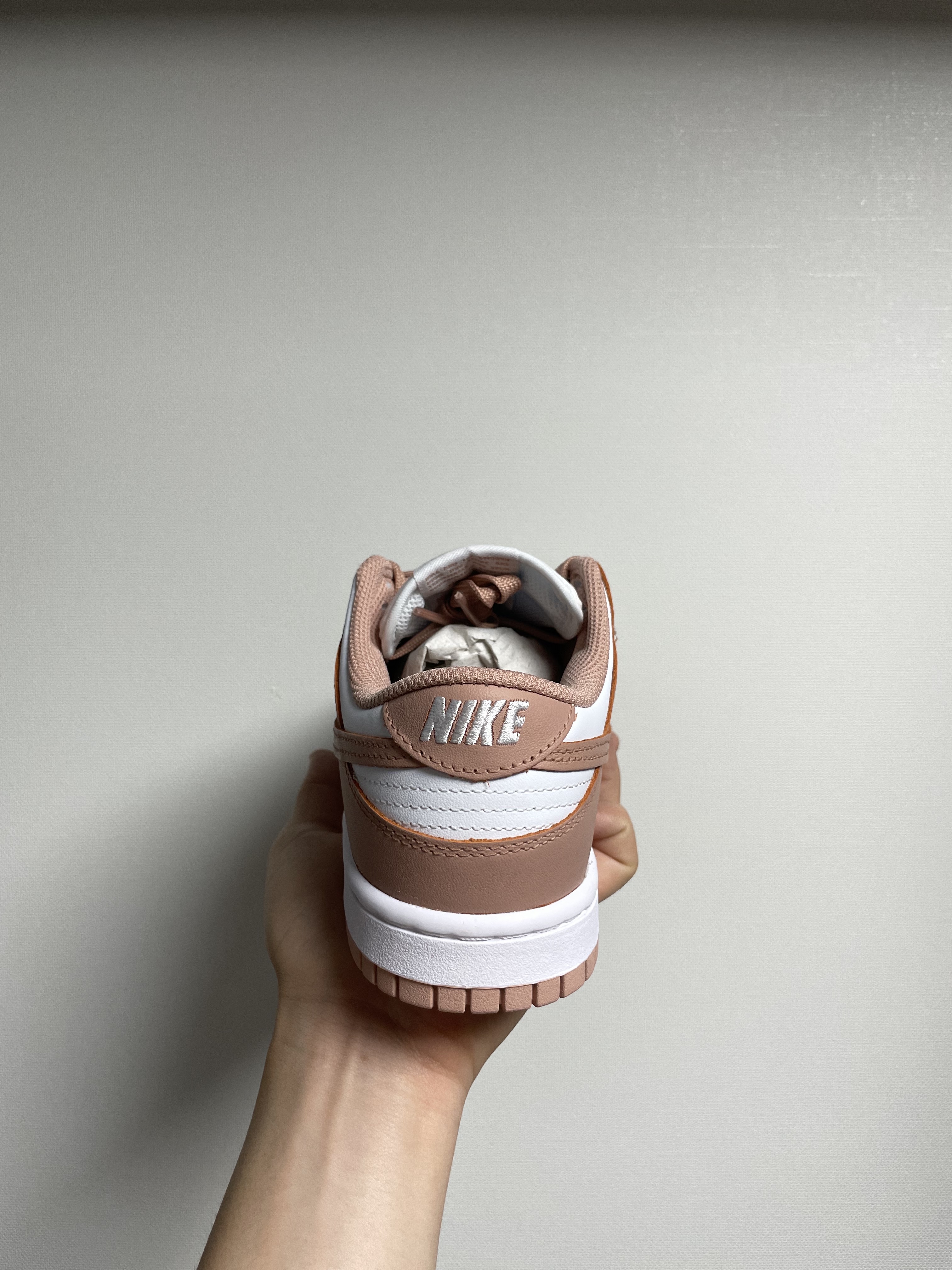 (W) Nike Dunk Low Rose Whisper 착용 스타일 - 3