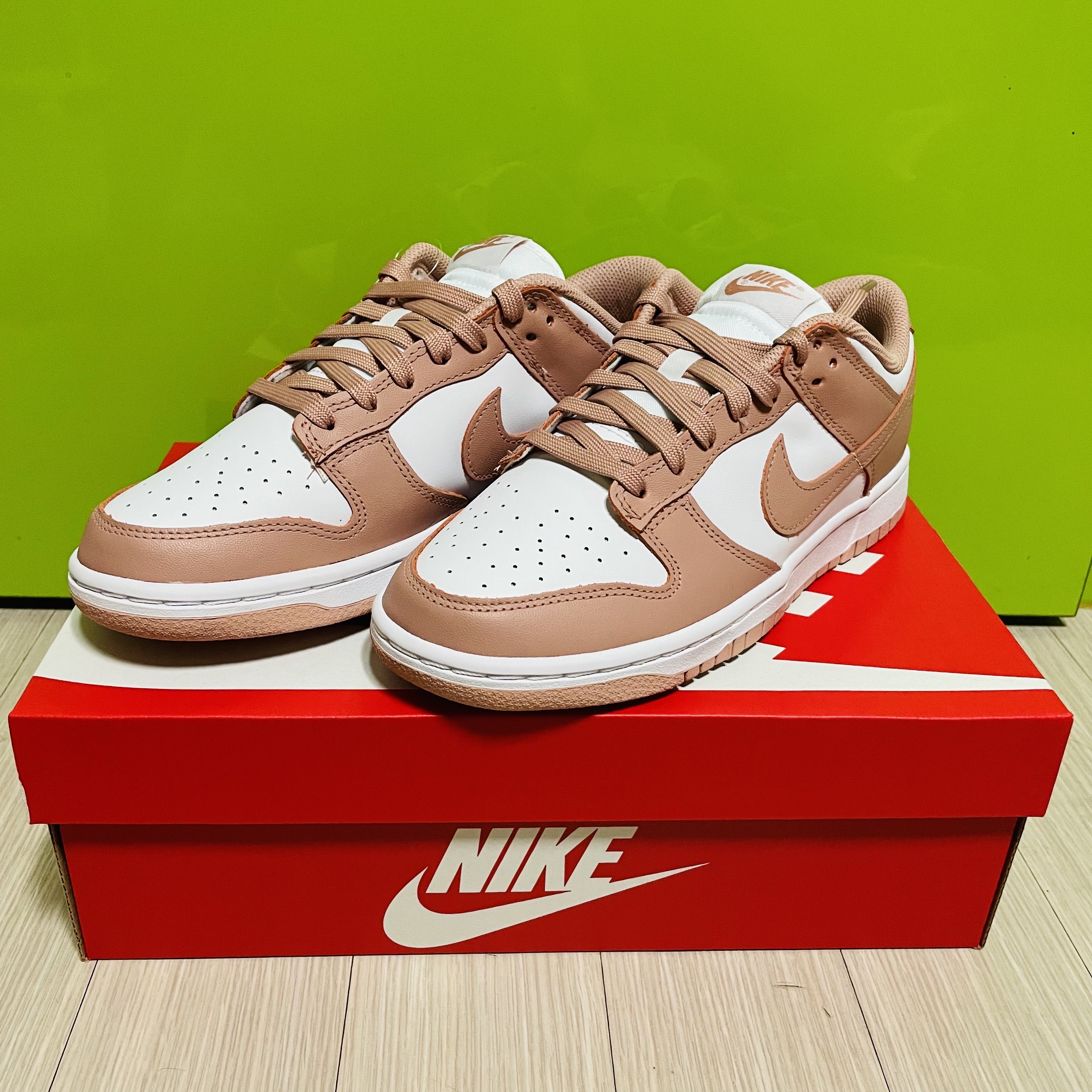 (W) Nike Dunk Low Rose Whisper 착용 스타일 - 1