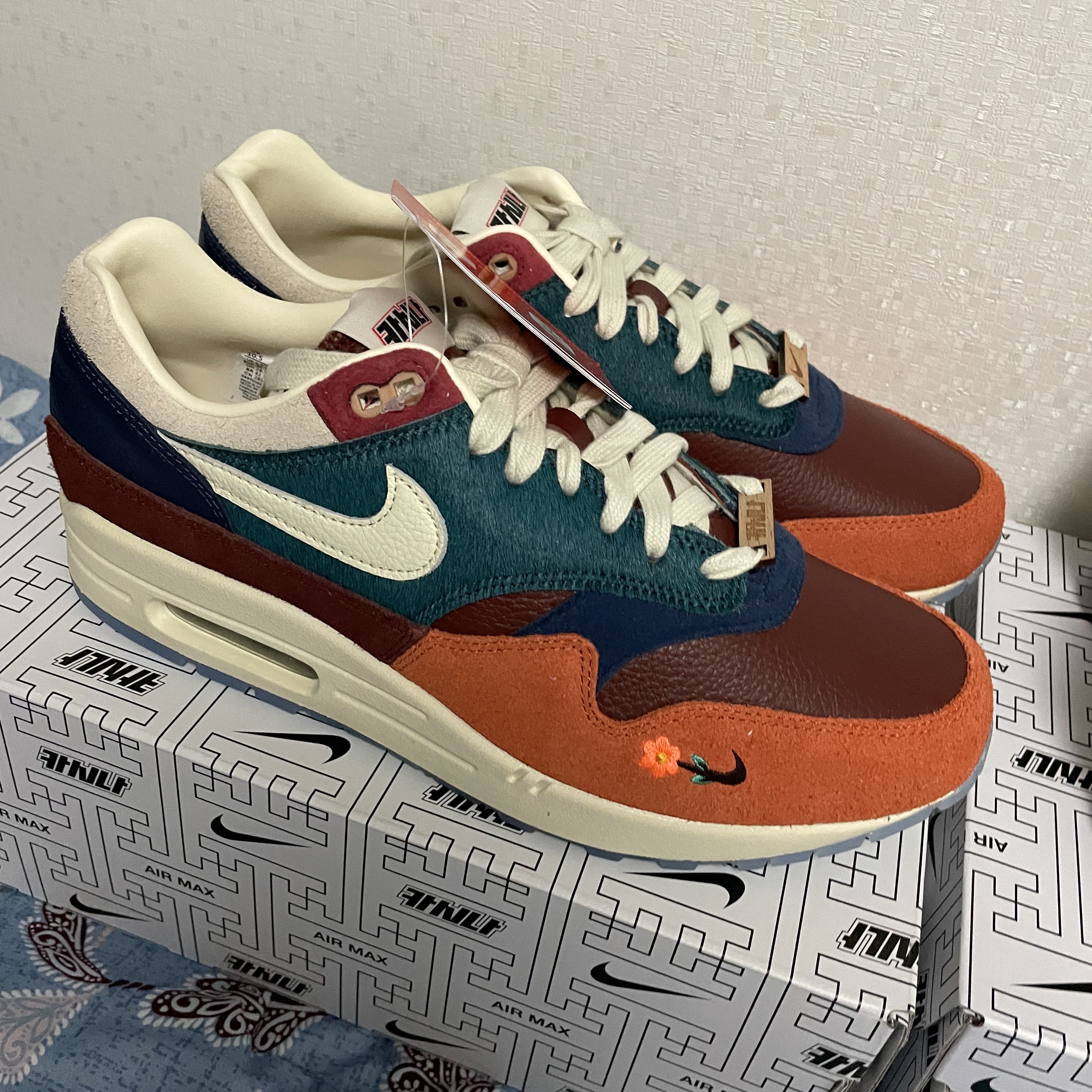 Nike x Kasina Air Max 1 SP Won-Ang Orange 착용 스타일 - 1