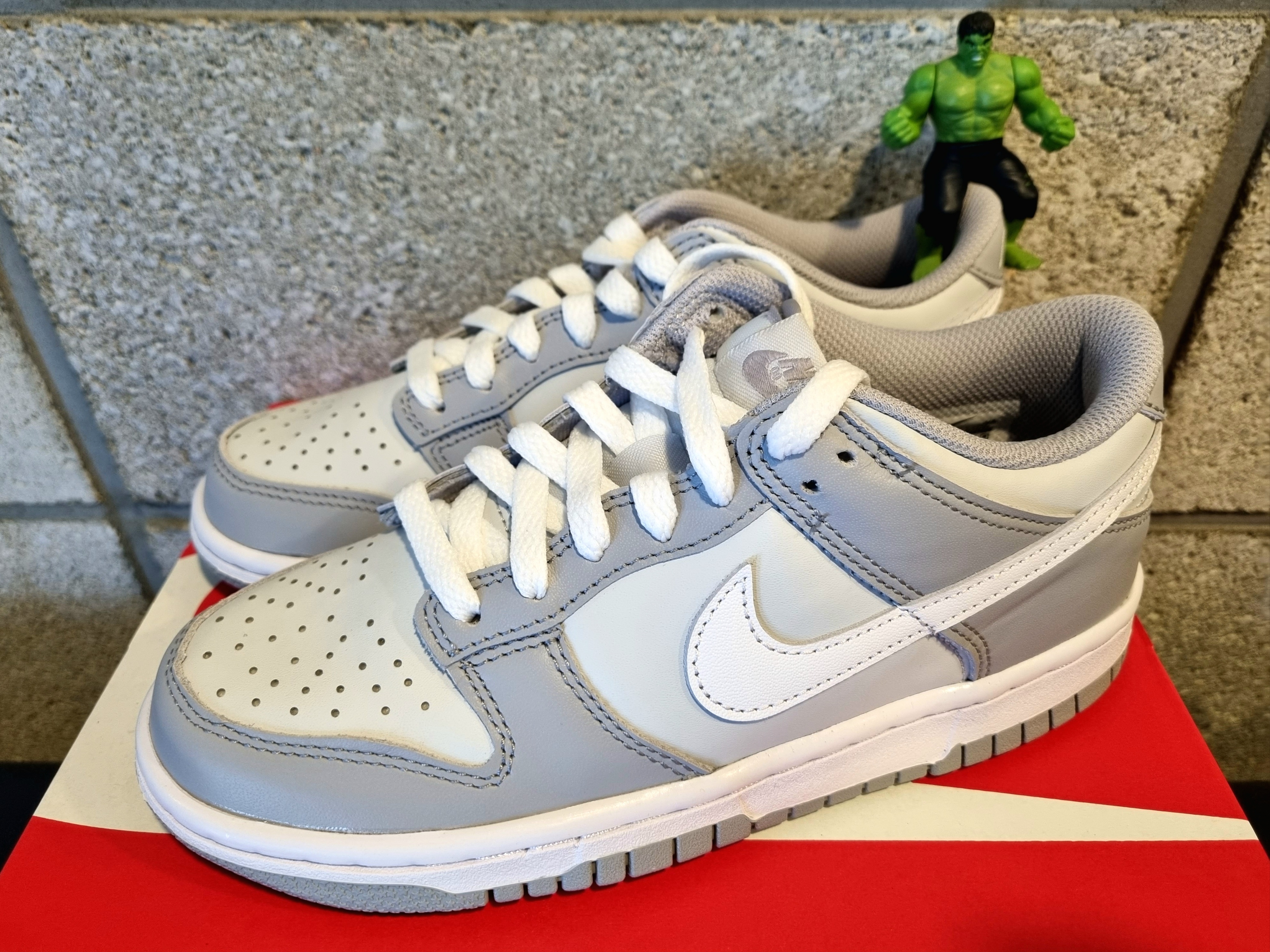 (GS) Nike Dunk Low Wolf Grey 착용 스타일 - 1