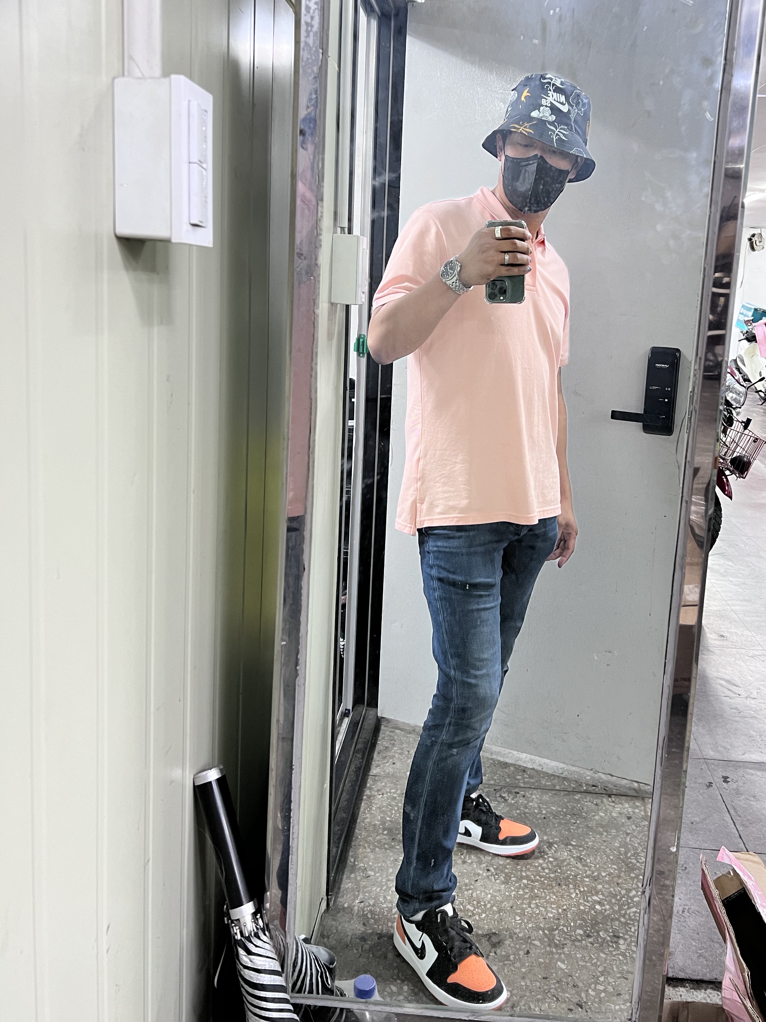 Jordan 1 Low Golf Starfish 착용 스타일