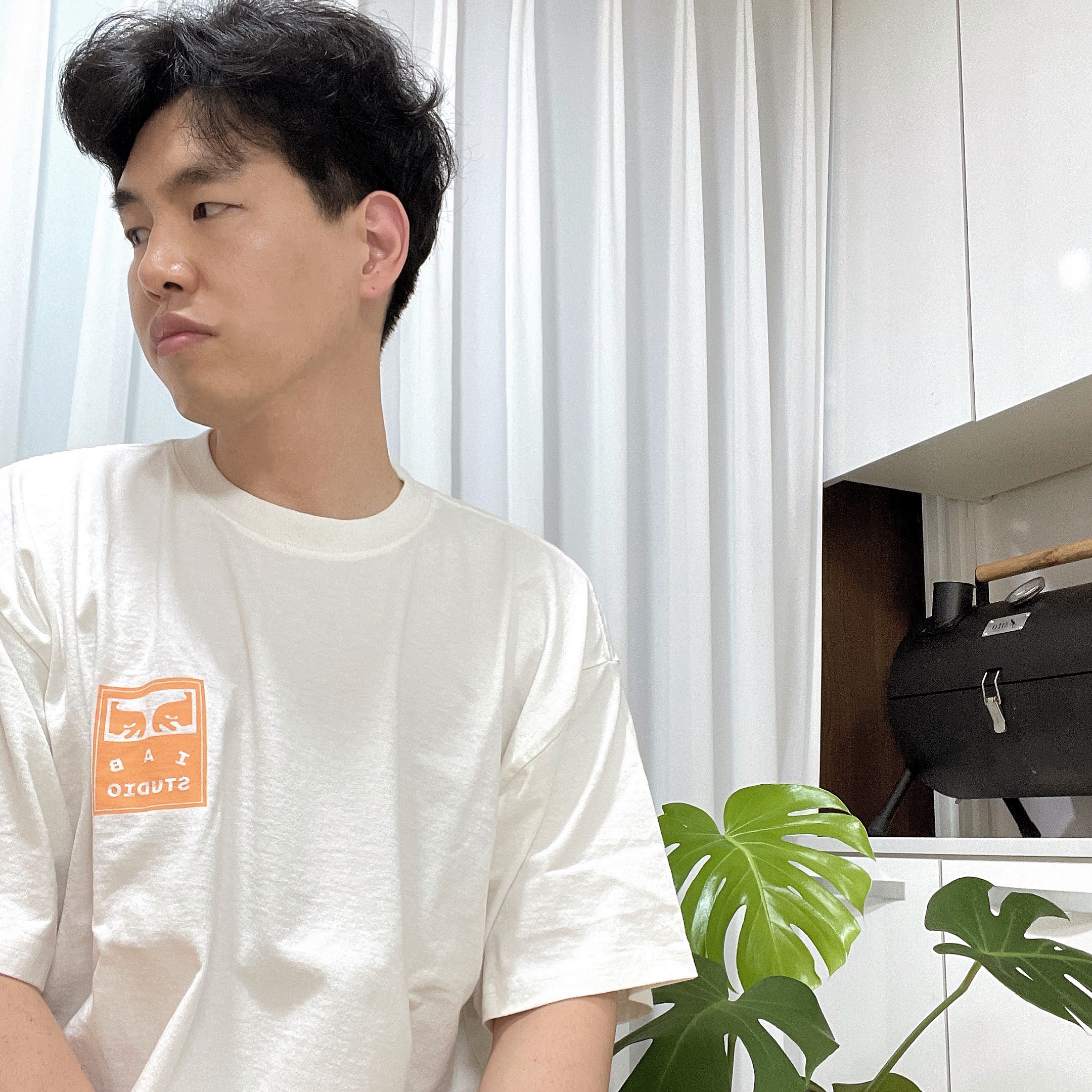 IAB Studio x Obey Eyes Icon T-Shirt White 착용 스타일