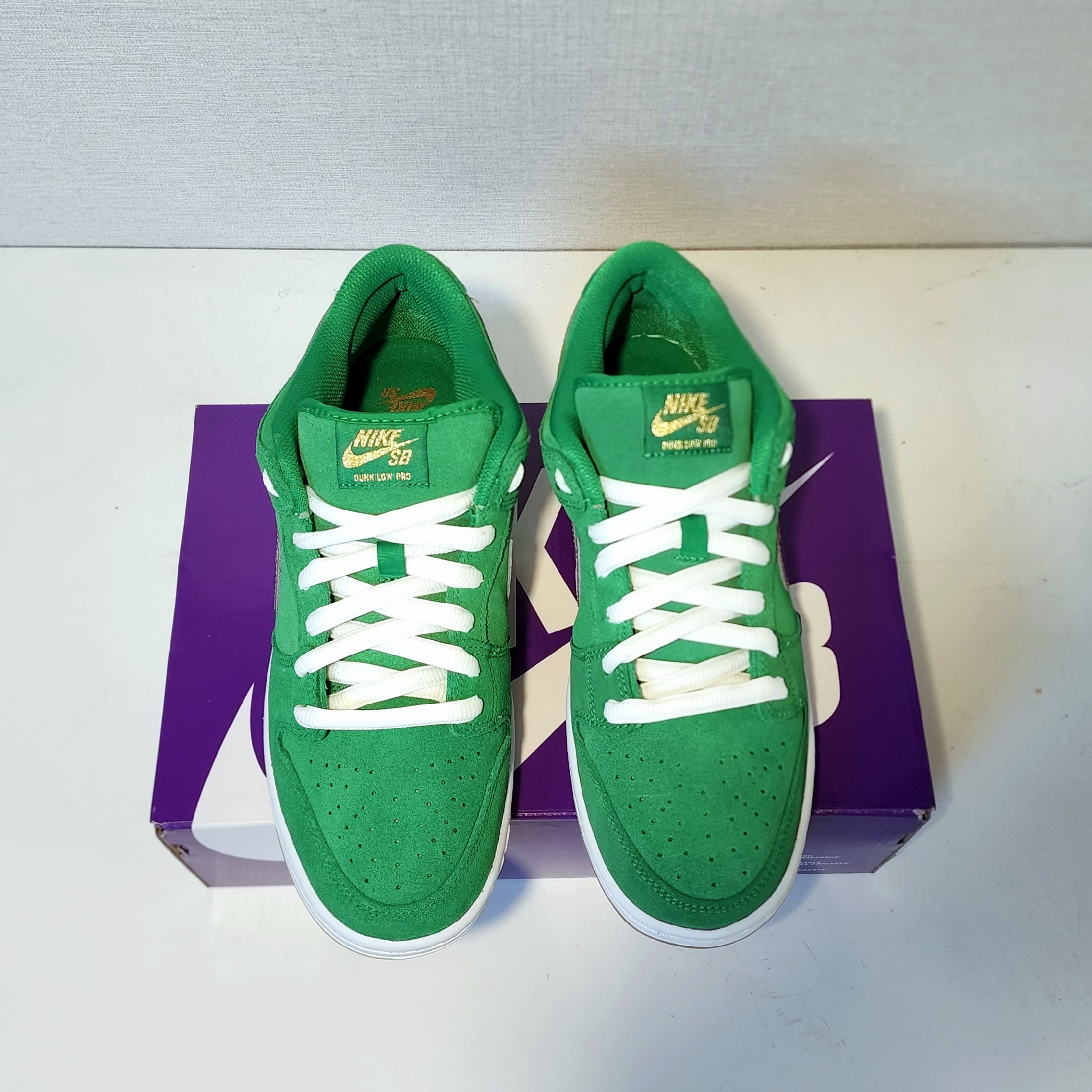 Nike SB Dunk Low Pro Shamrock 착용 스타일 - 2