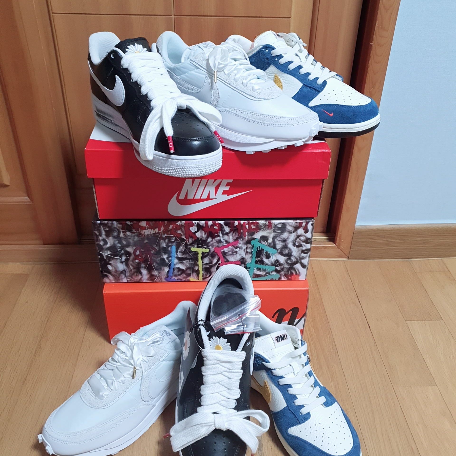 Nike x Sacai LDWaffle White Nylon, Nike x Kasina Dunk Low 80's Bus 착용 스타일 - 2