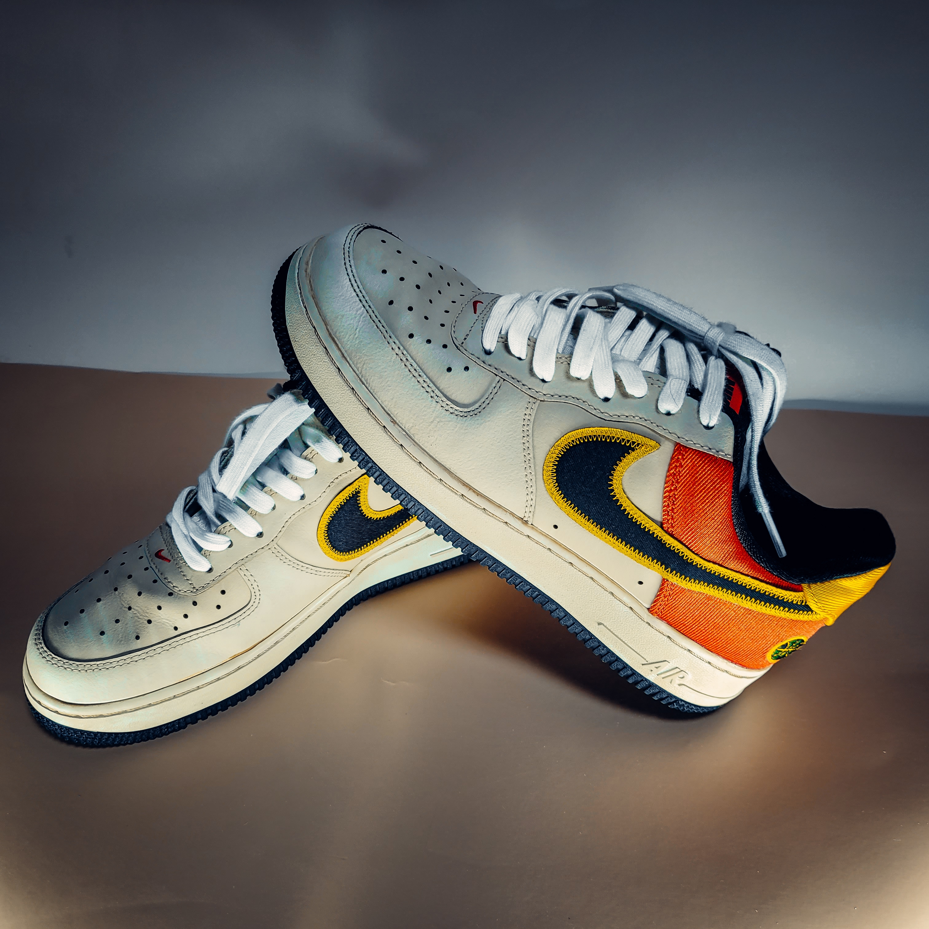 Nike Air Force 1 '07 LV8 Rayguns 착용 스타일 - 1
