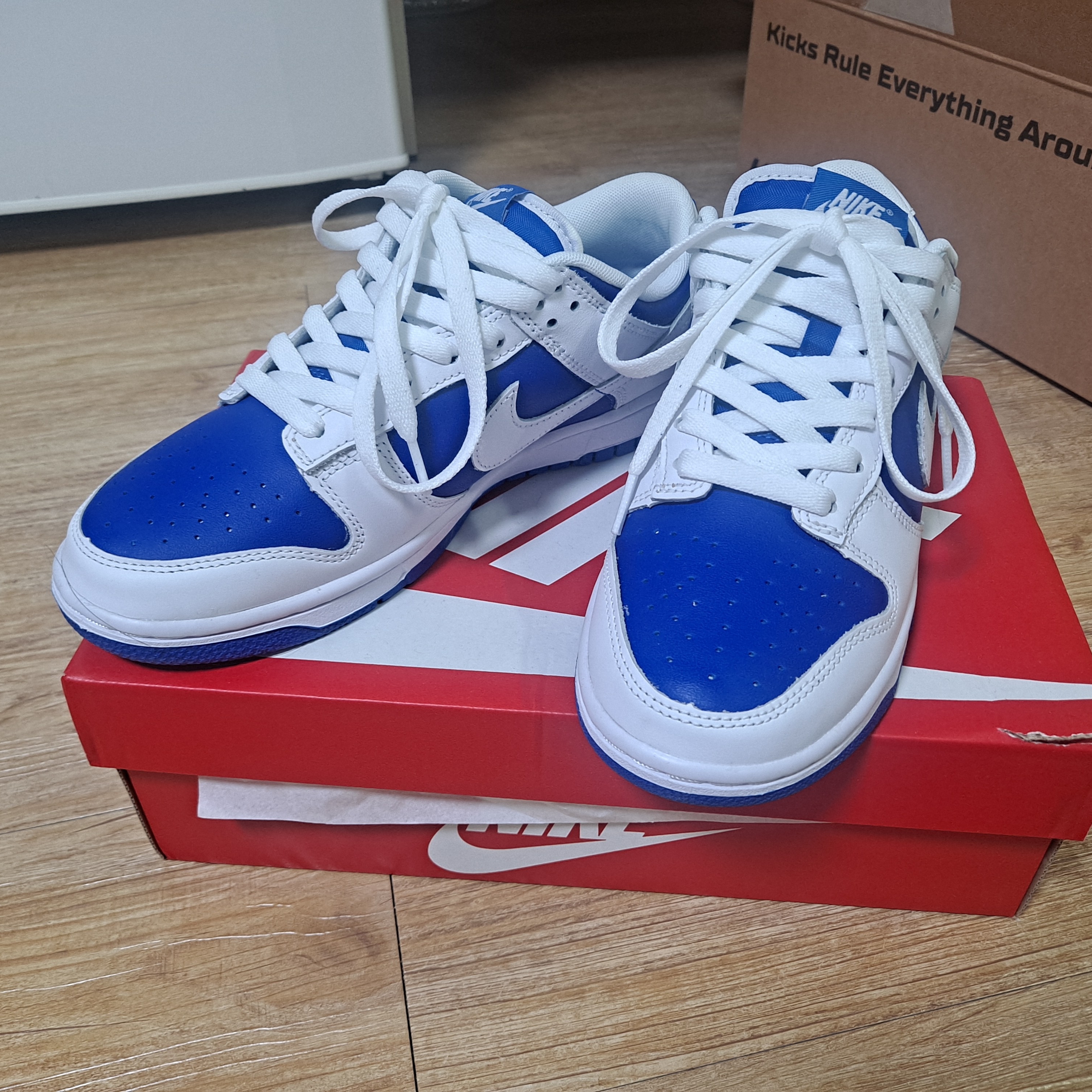 Nike Dunk Low Retro Racer Blue and White 착용 스타일 - 2