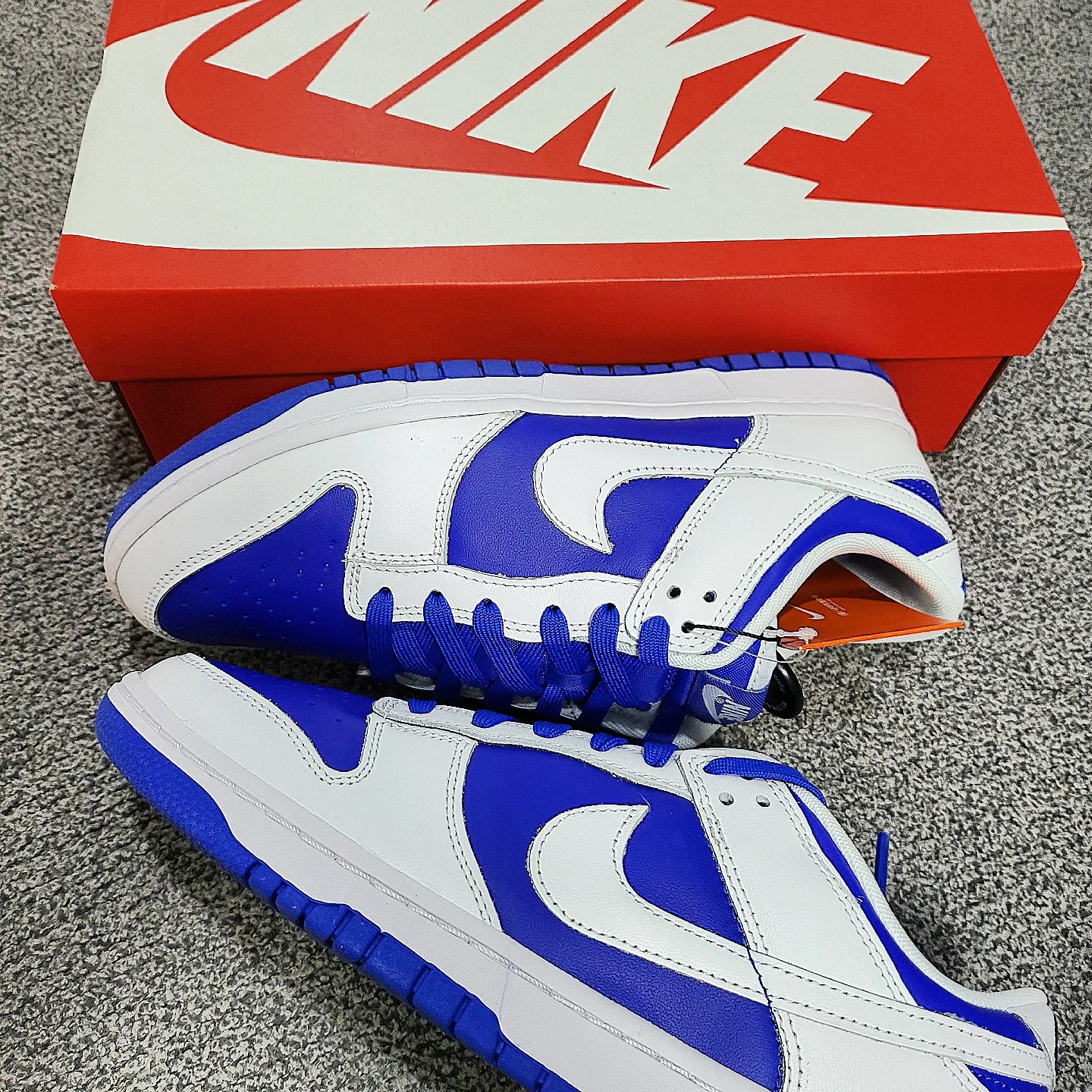 Nike Dunk Low Retro Racer Blue and White 착용 스타일