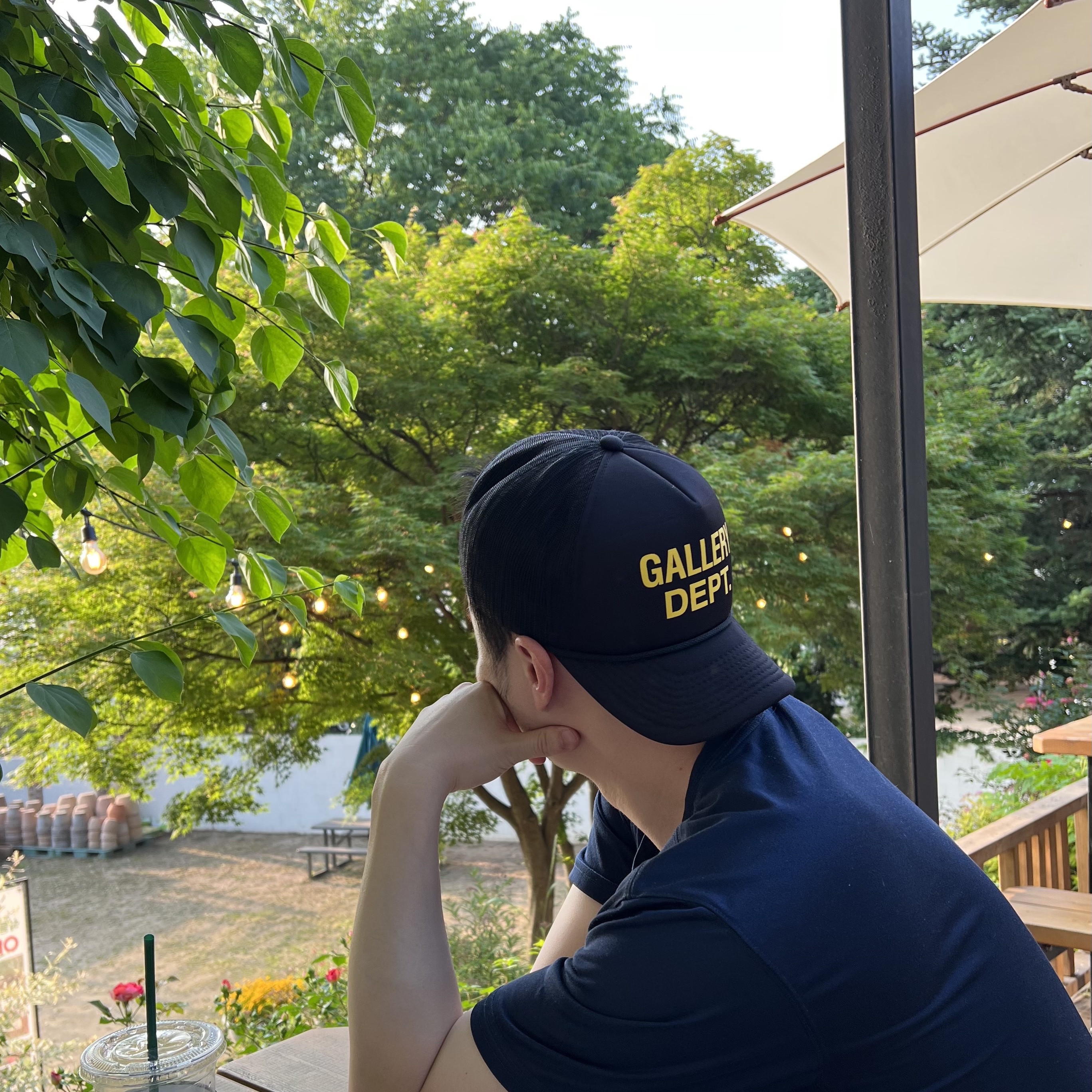 Gallery Dept. GD Trucker Cap Black 착용 스타일